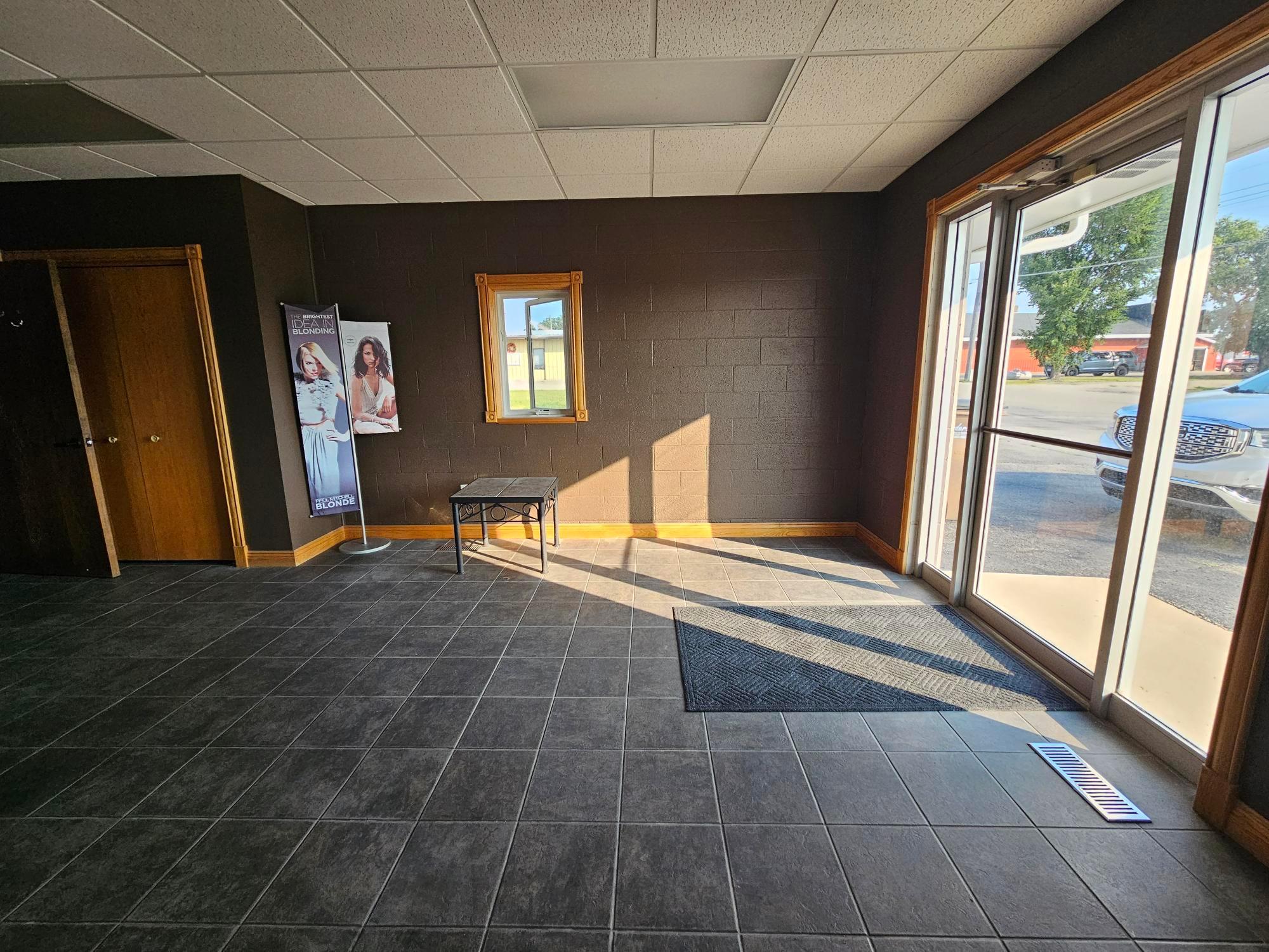 103 Mckinley Avenue W Property Photo 8