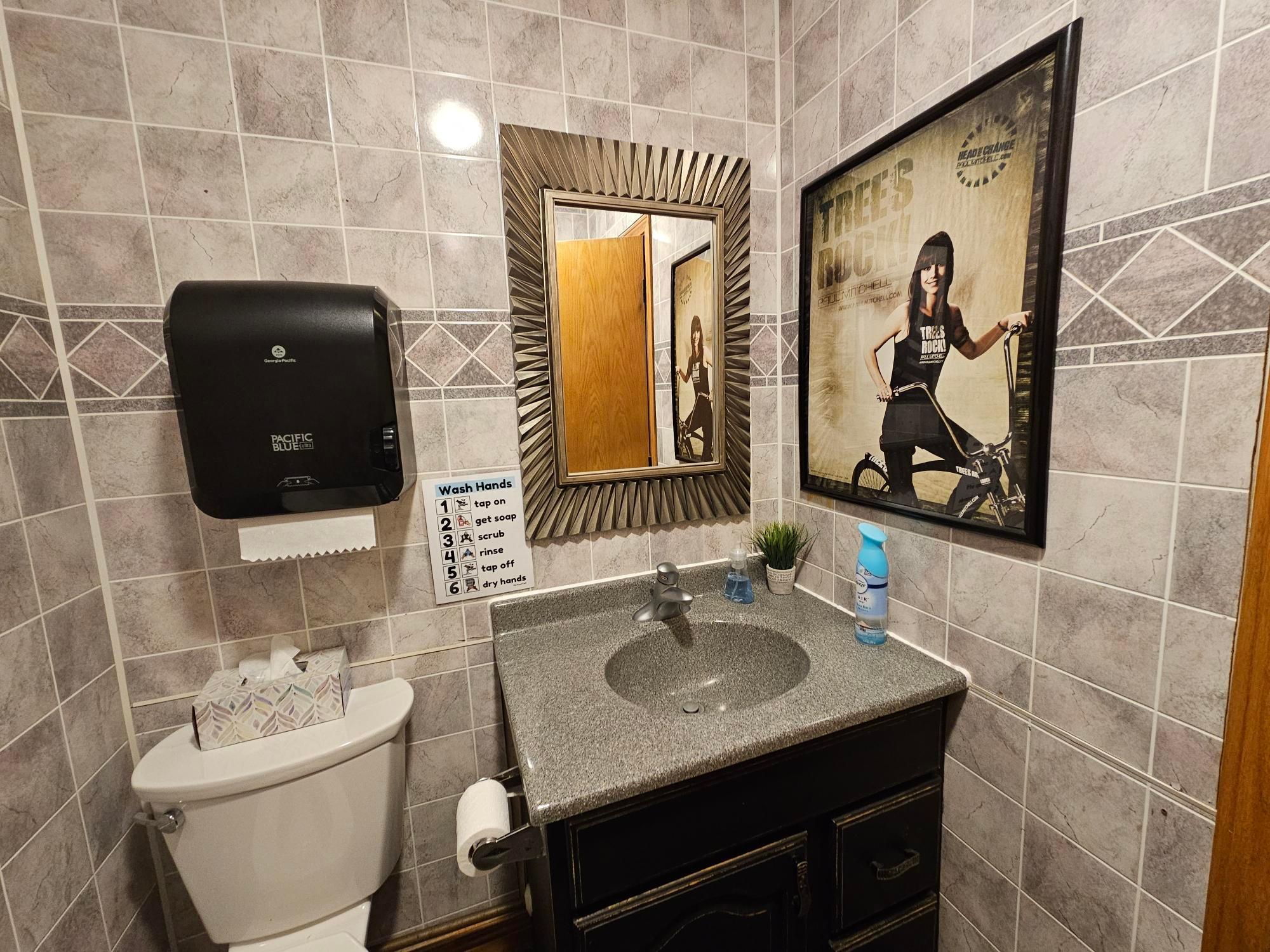 103 Mckinley Avenue W Property Photo 10
