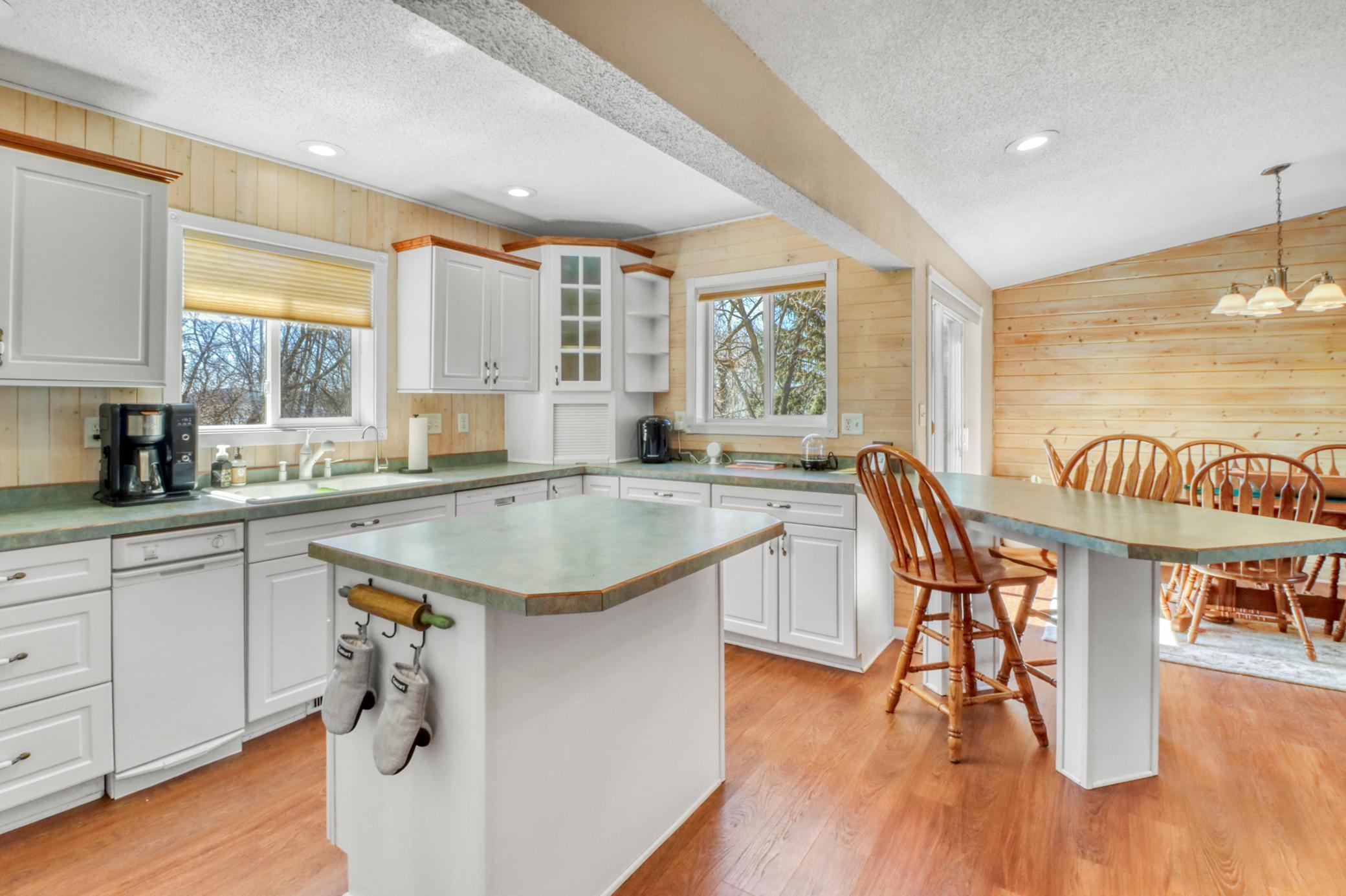 24295 Matson Point Trail Property Photo 5