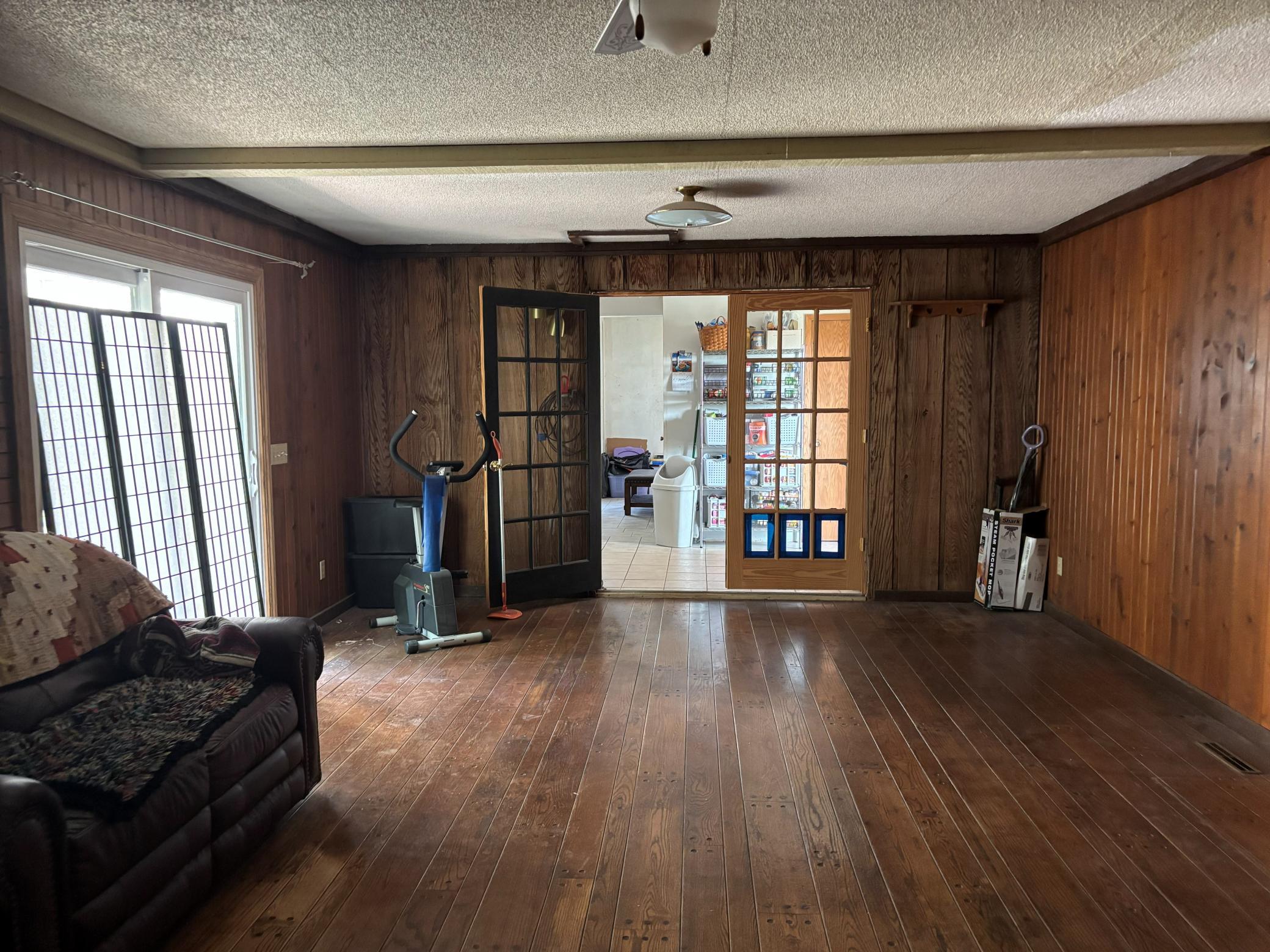 135 S Stenstrum Avenue Property Photo 10