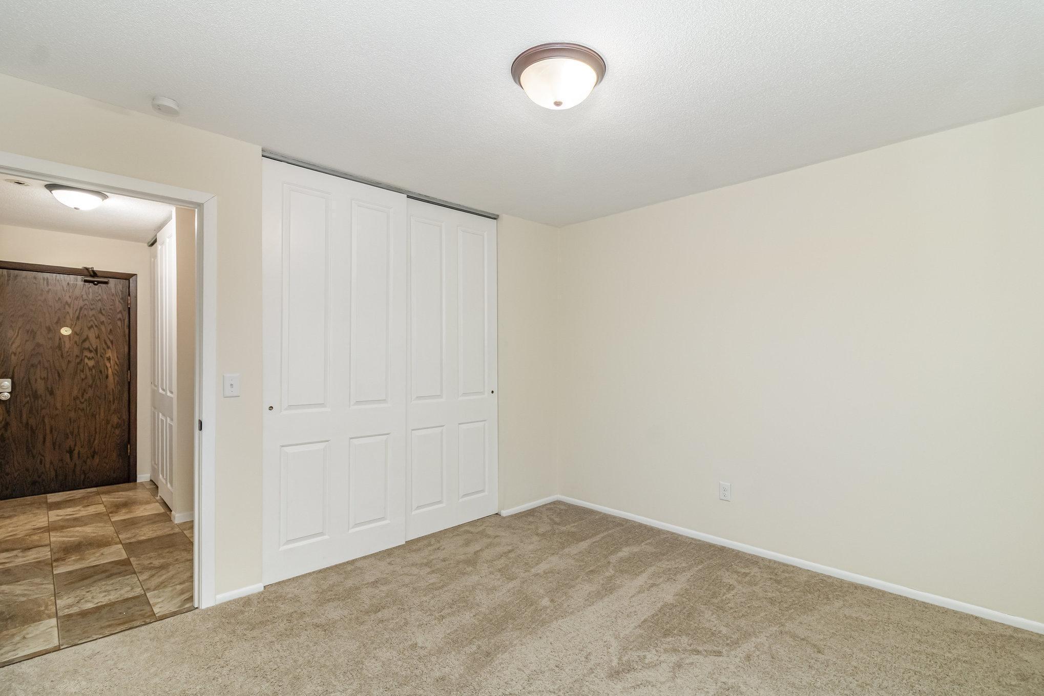 2616 Harriet Avenue 303 Property Photo 15