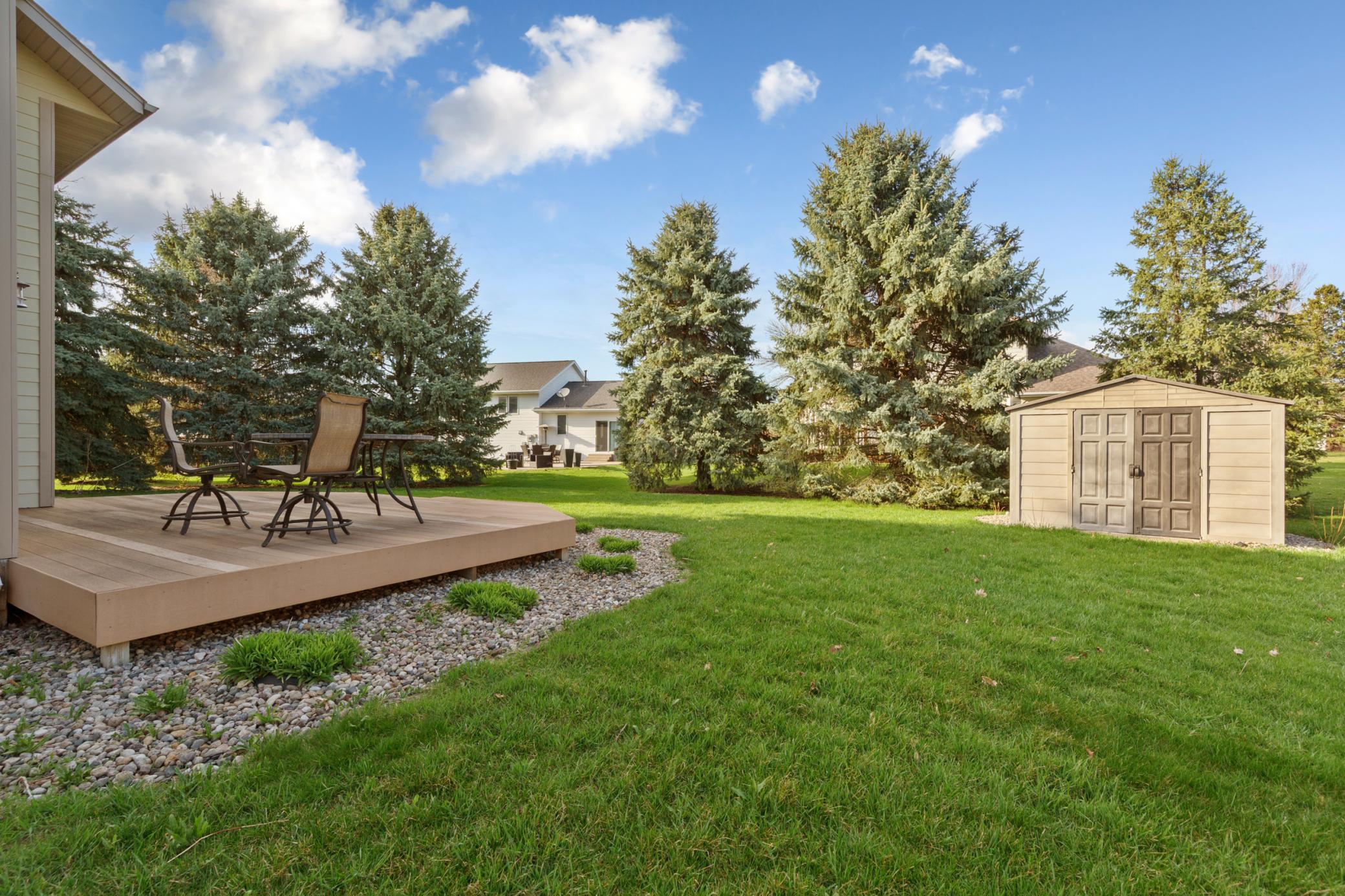 1526 Castle Drive Property Photo 3