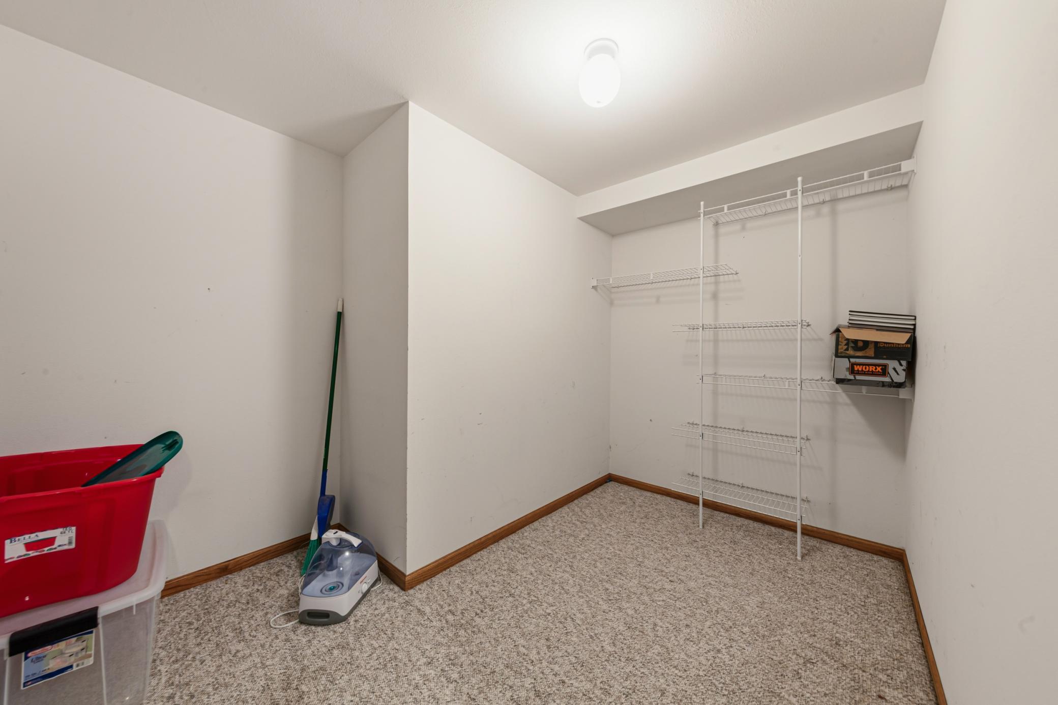 1526 Castle Drive Property Photo 40