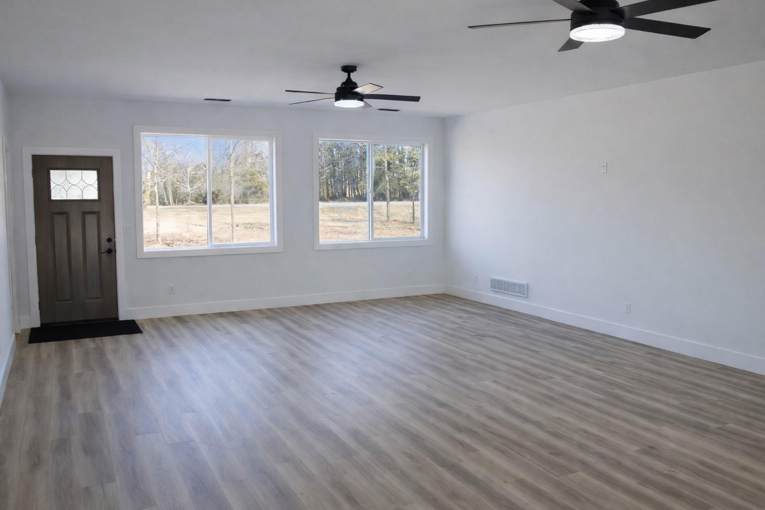 9299 Wise Road Property Photo 3