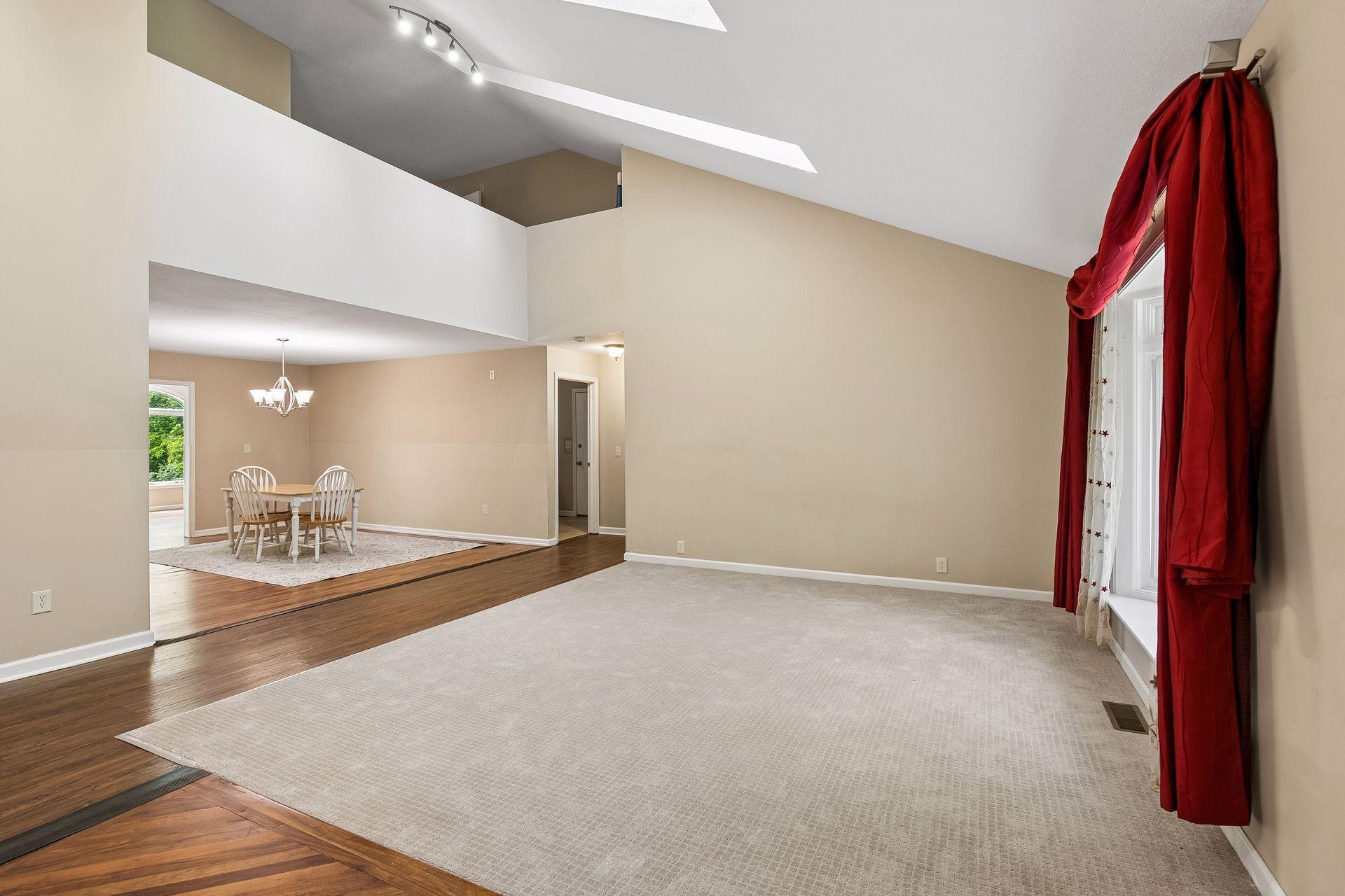9934 Maple Avenue Property Photo 12