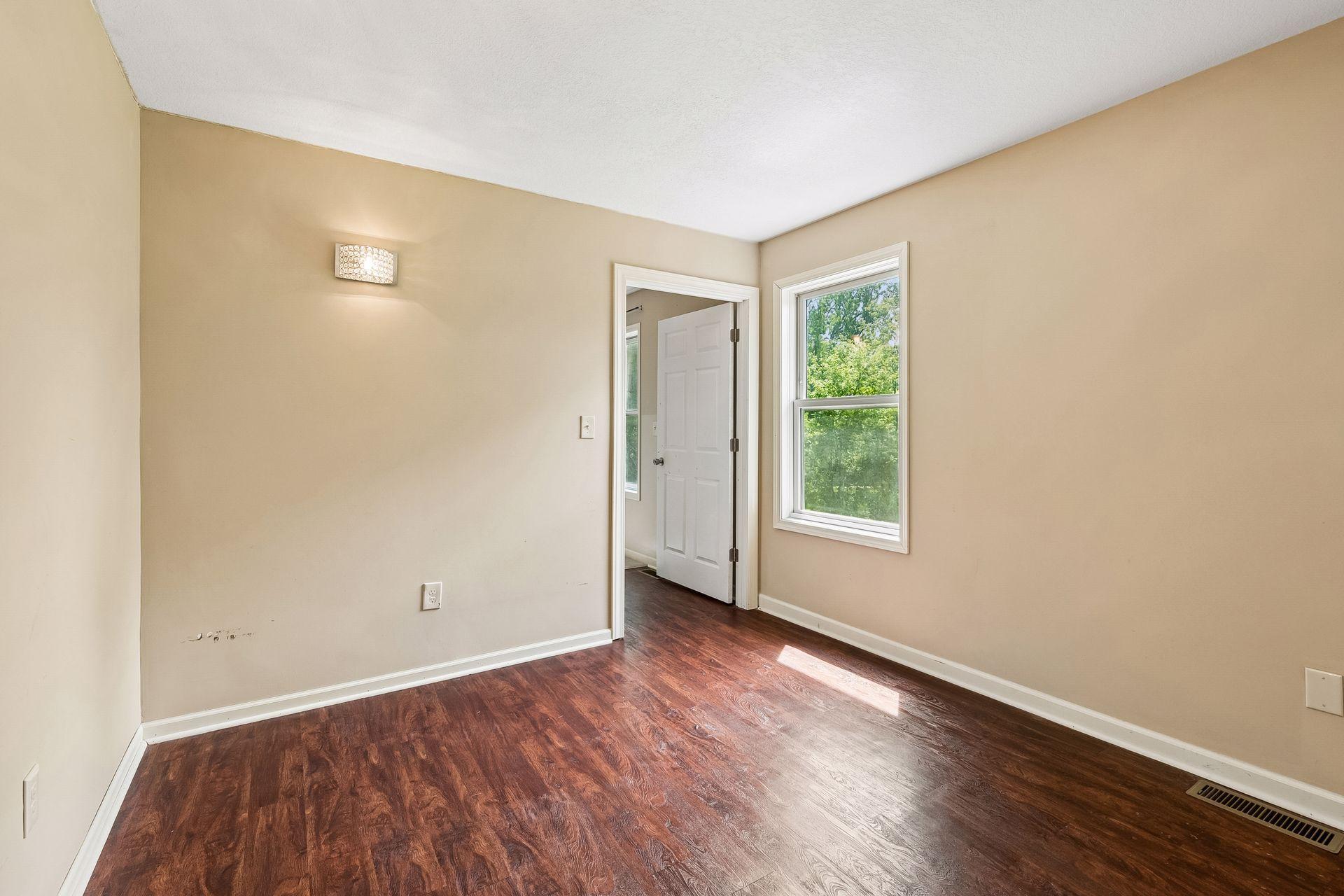 9934 Maple Avenue Property Photo 16