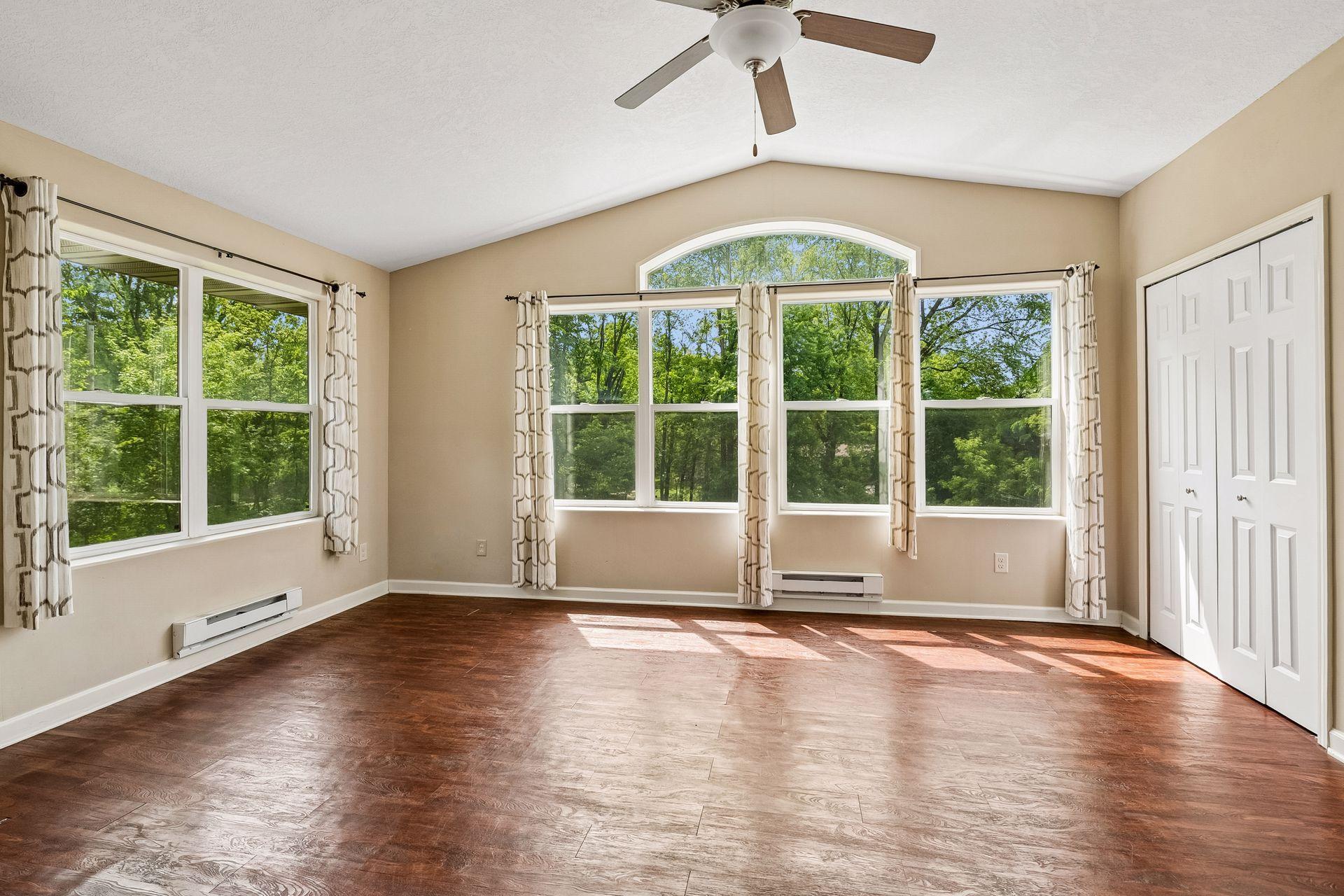 9934 Maple Avenue Property Photo 18