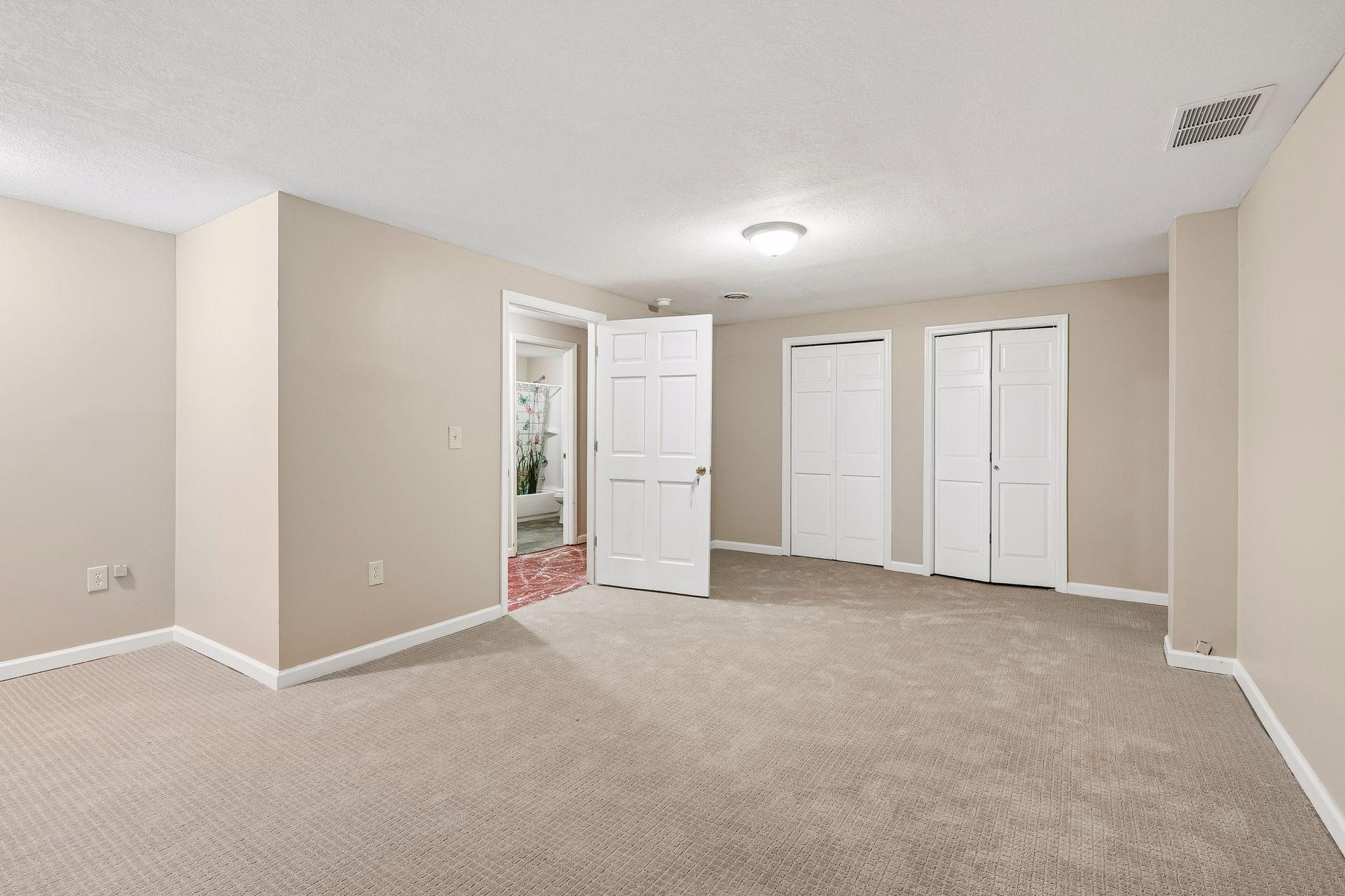 9934 Maple Avenue Property Photo 22