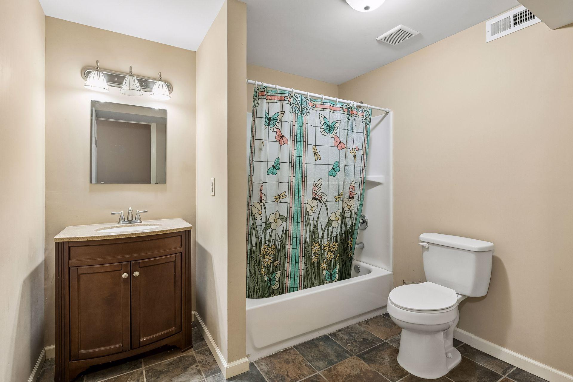 9934 Maple Avenue Property Photo 23