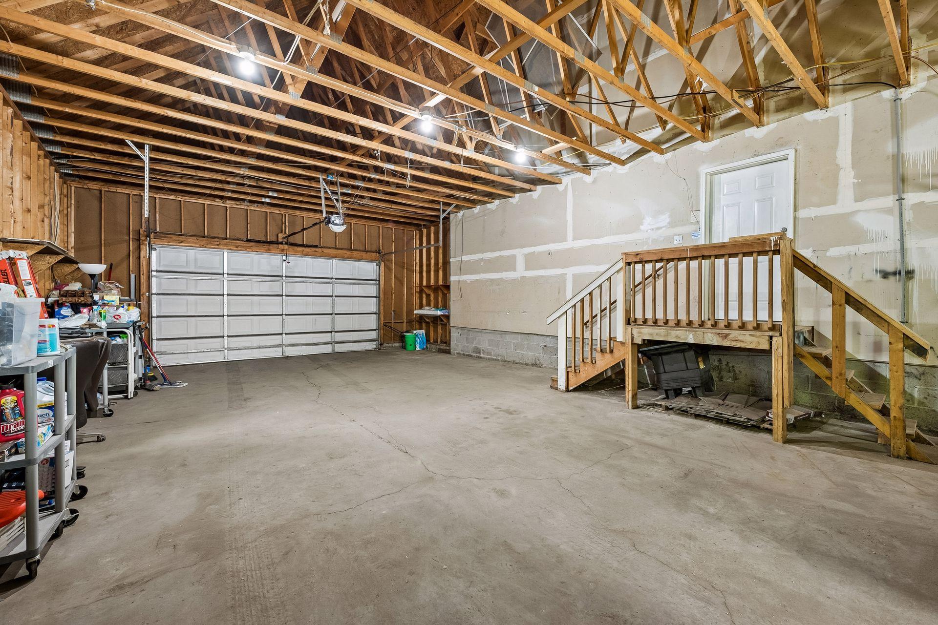 9934 Maple Avenue Property Photo 34