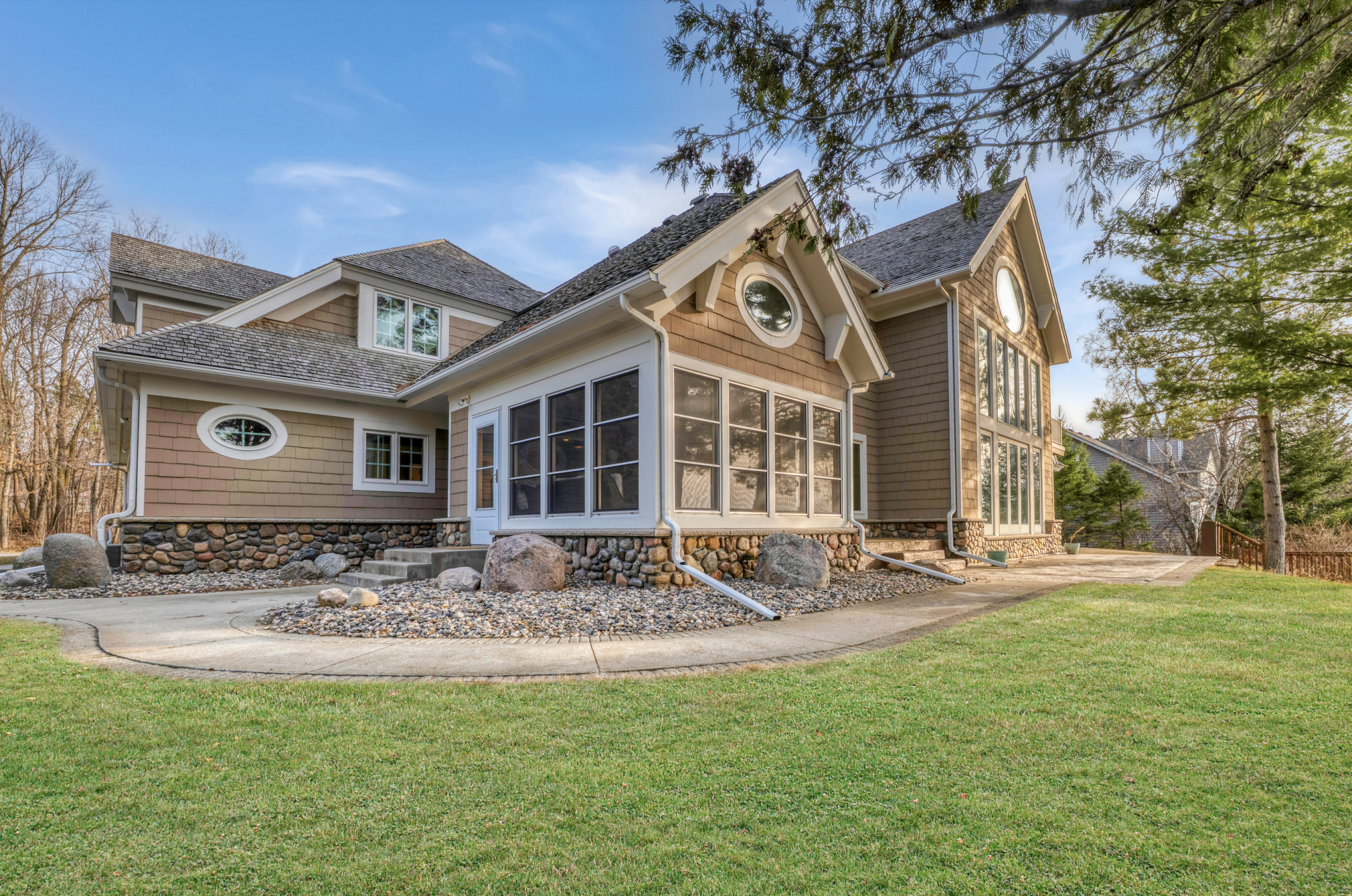 1242 Maple Leaf Trail Nw Property Photo 41