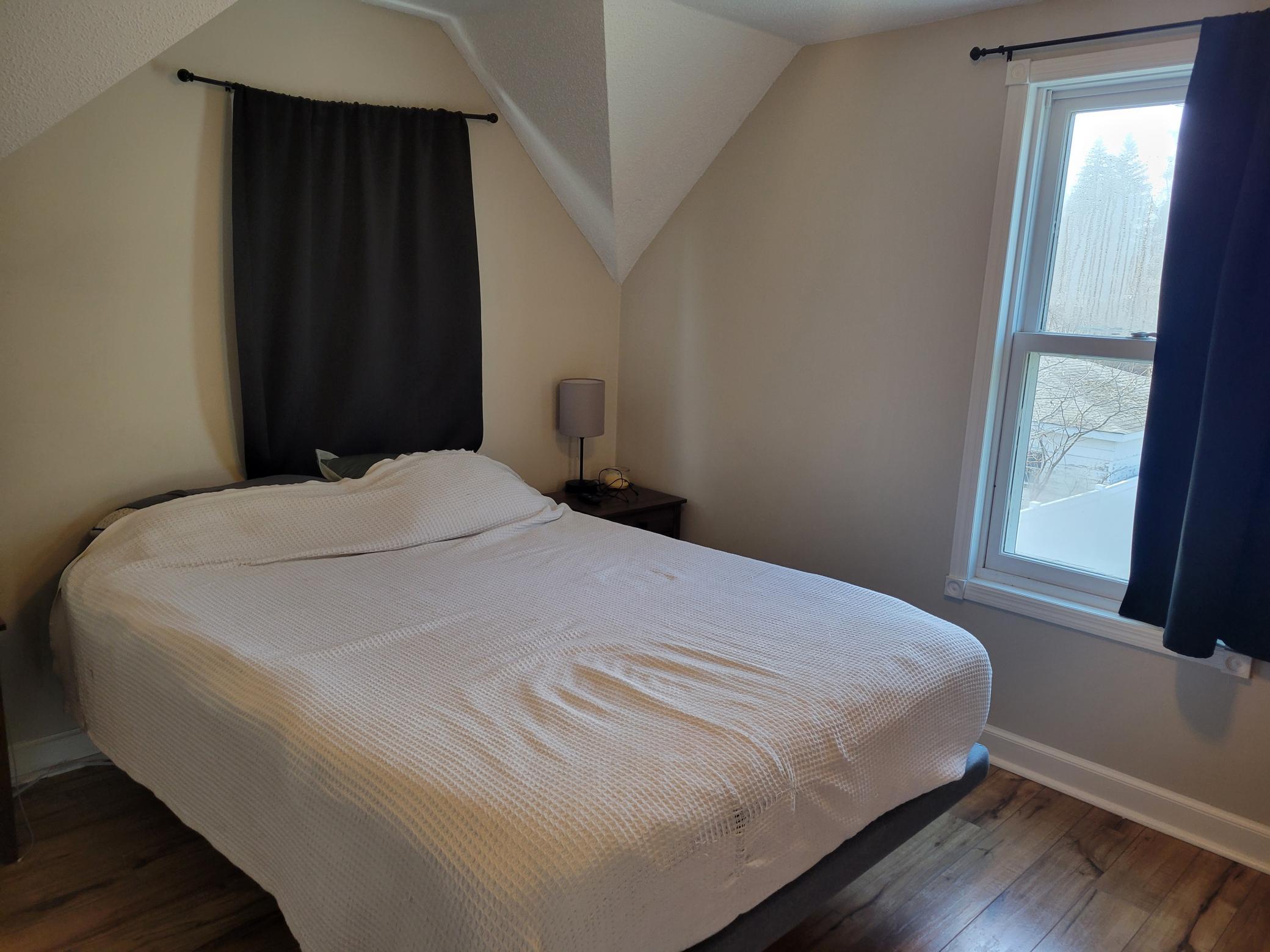 933 Labree Avenue N Property Photo 6