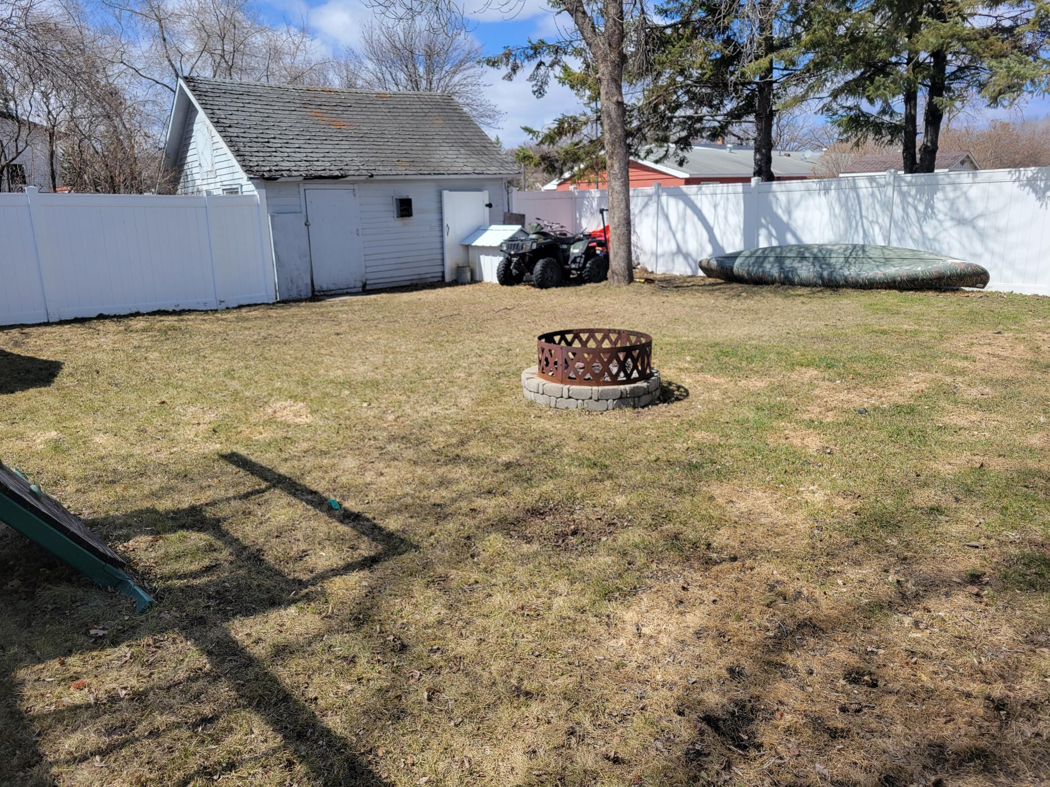 933 Labree Avenue N Property Photo 22