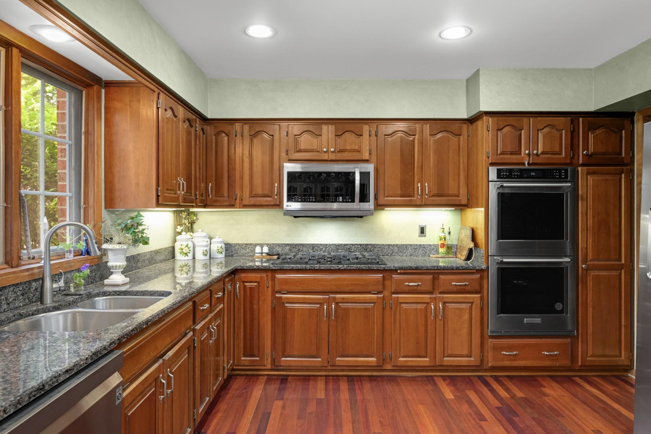 665 Arcadia Drive Property Photo 10