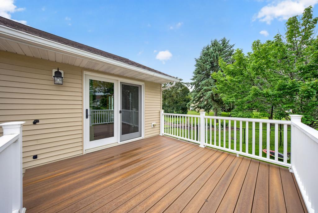100 Capelle Street Property Photo 7