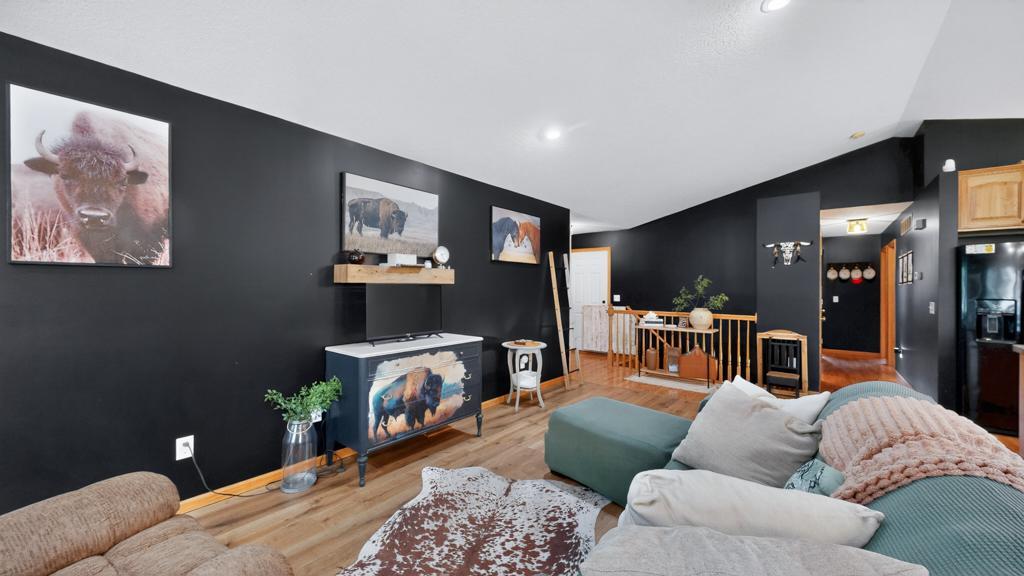 100 Capelle Street Property Photo 21