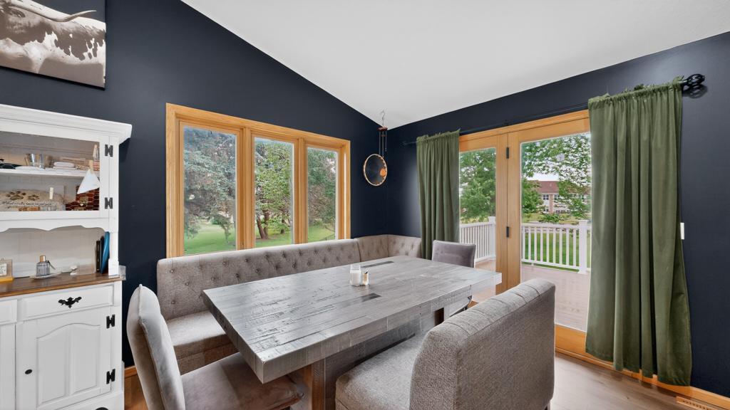 100 Capelle Street Property Photo 22