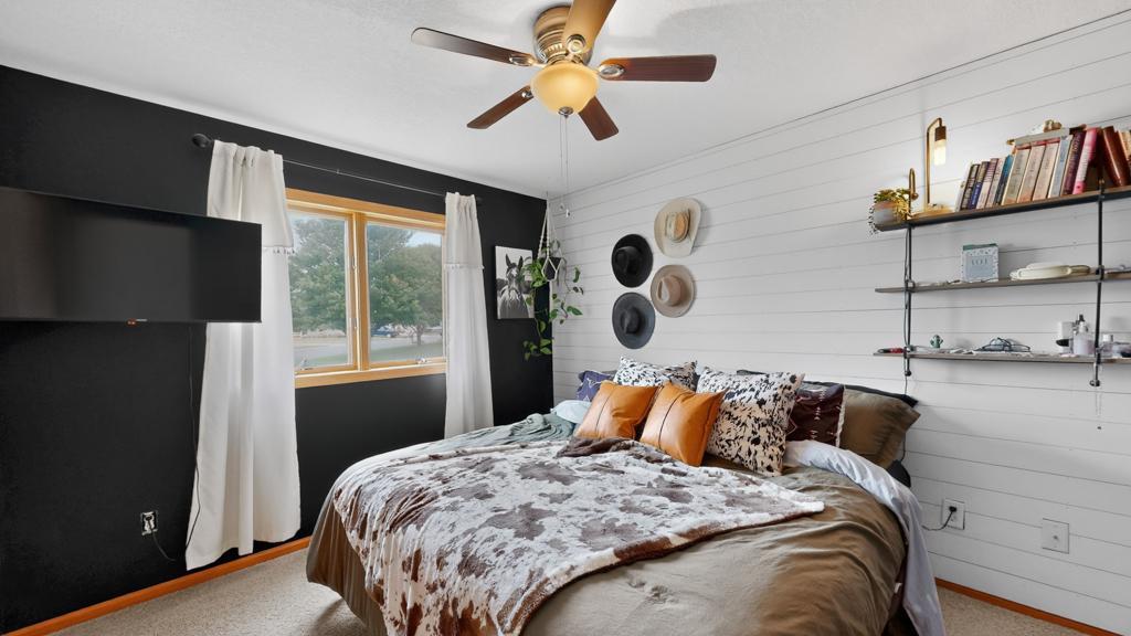 100 Capelle Street Property Photo 38