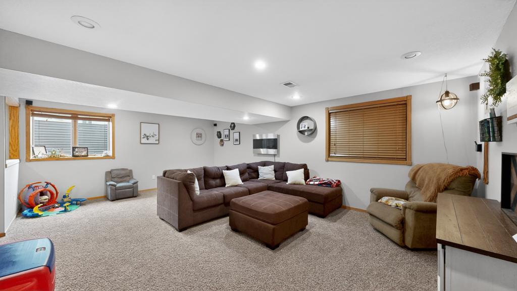 100 Capelle Street Property Photo 50