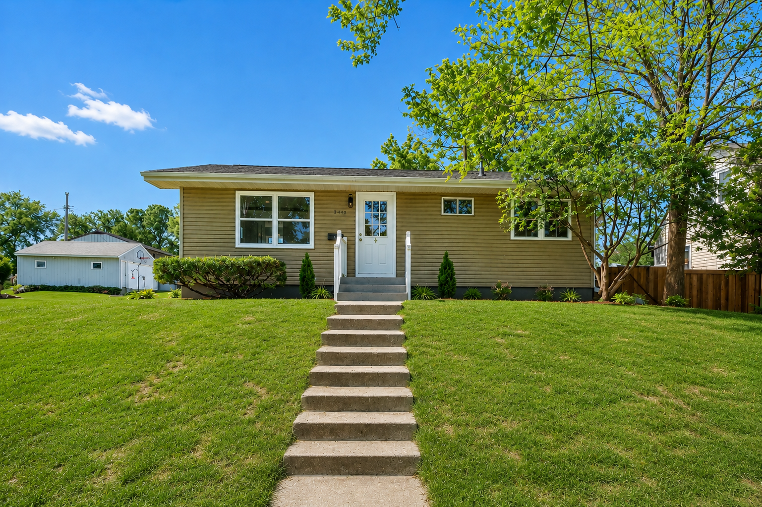 820 7th Avenue E Property Photo 1
