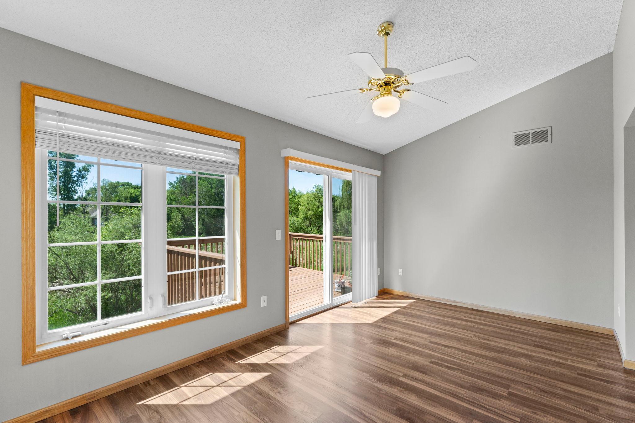 5208 Deerfield Lane Se Property Photo 6