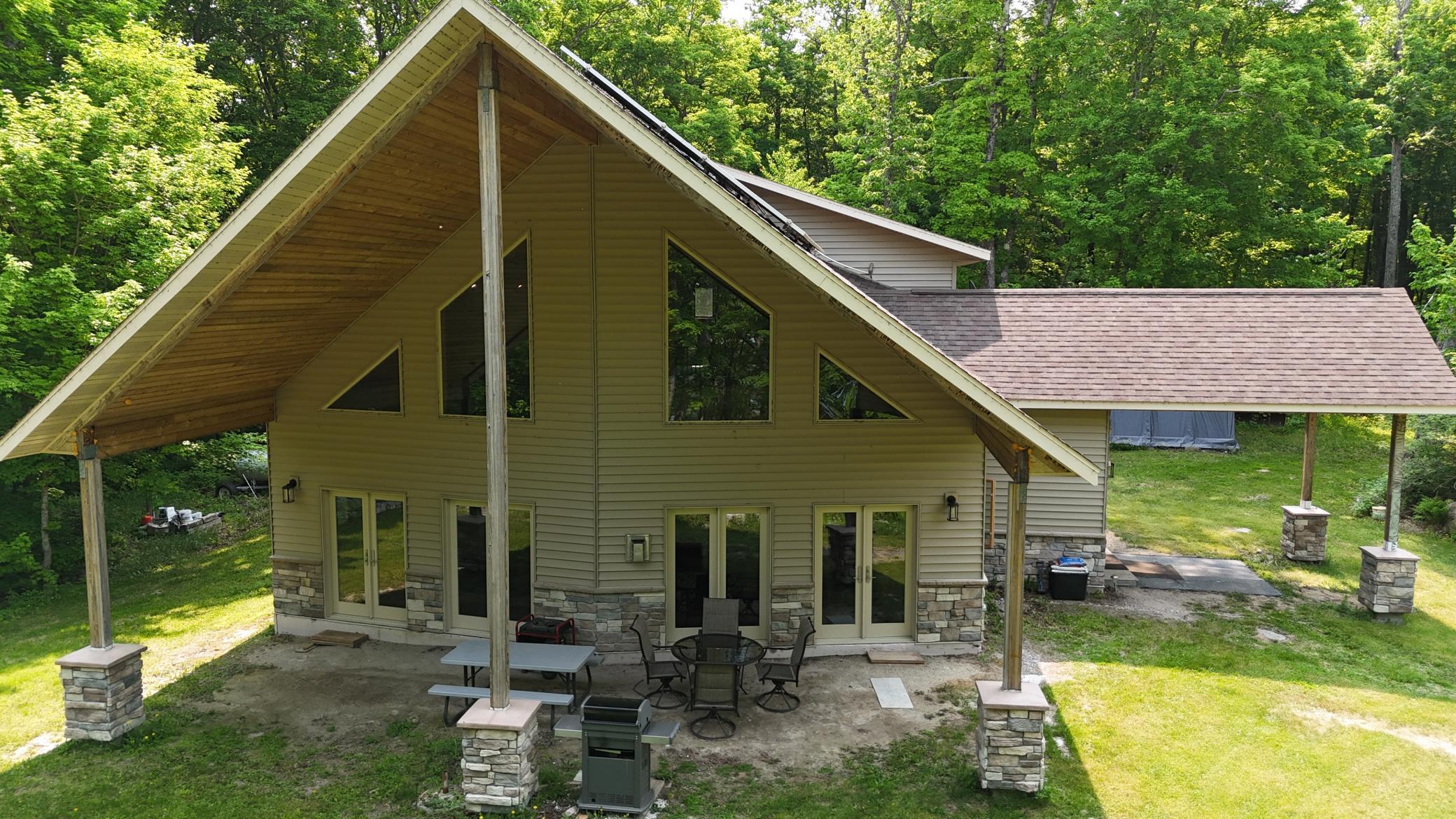 4251 Sugar Point Property Photo 3