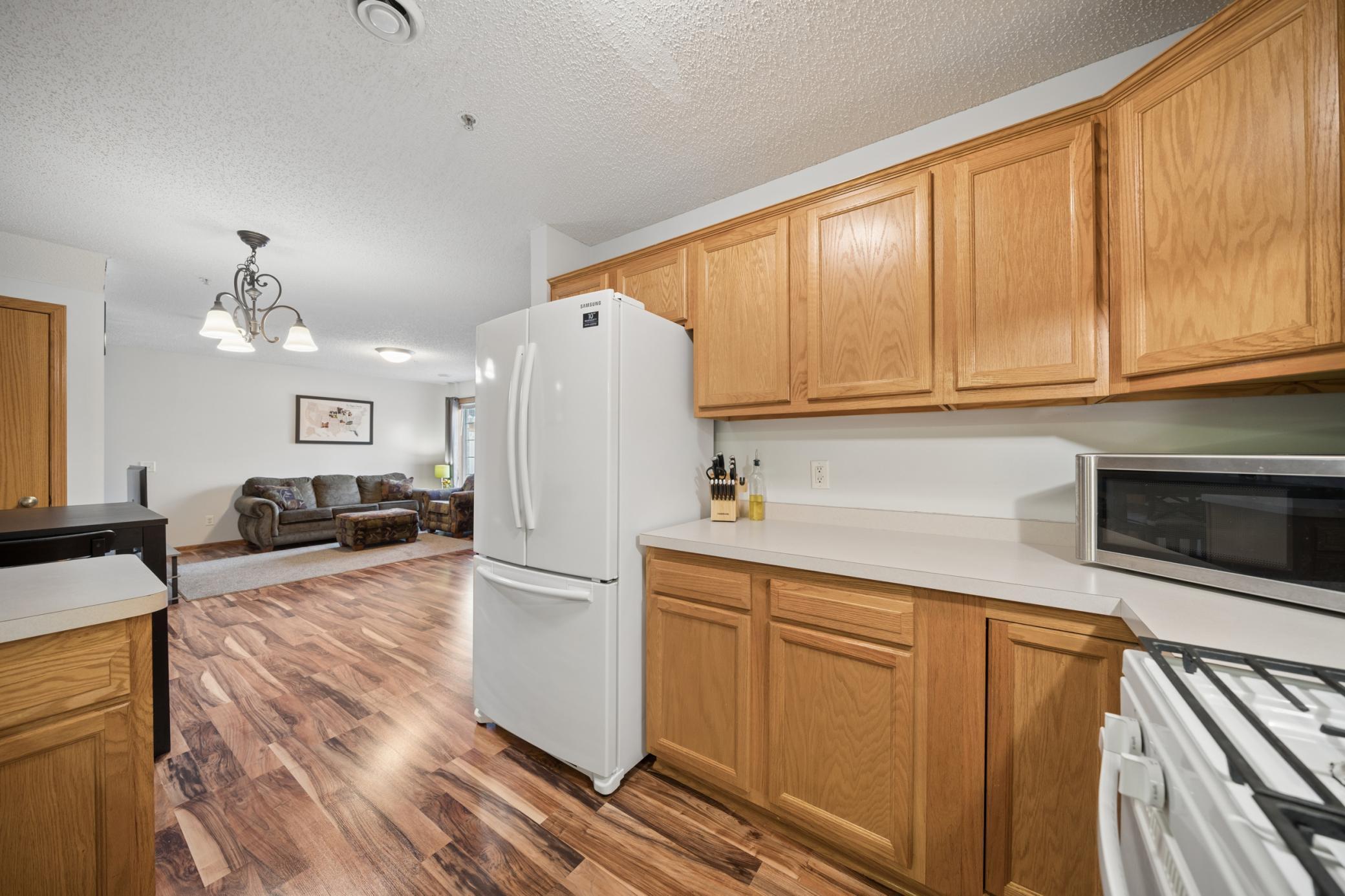 206 E Orchard Street Property Photo 12