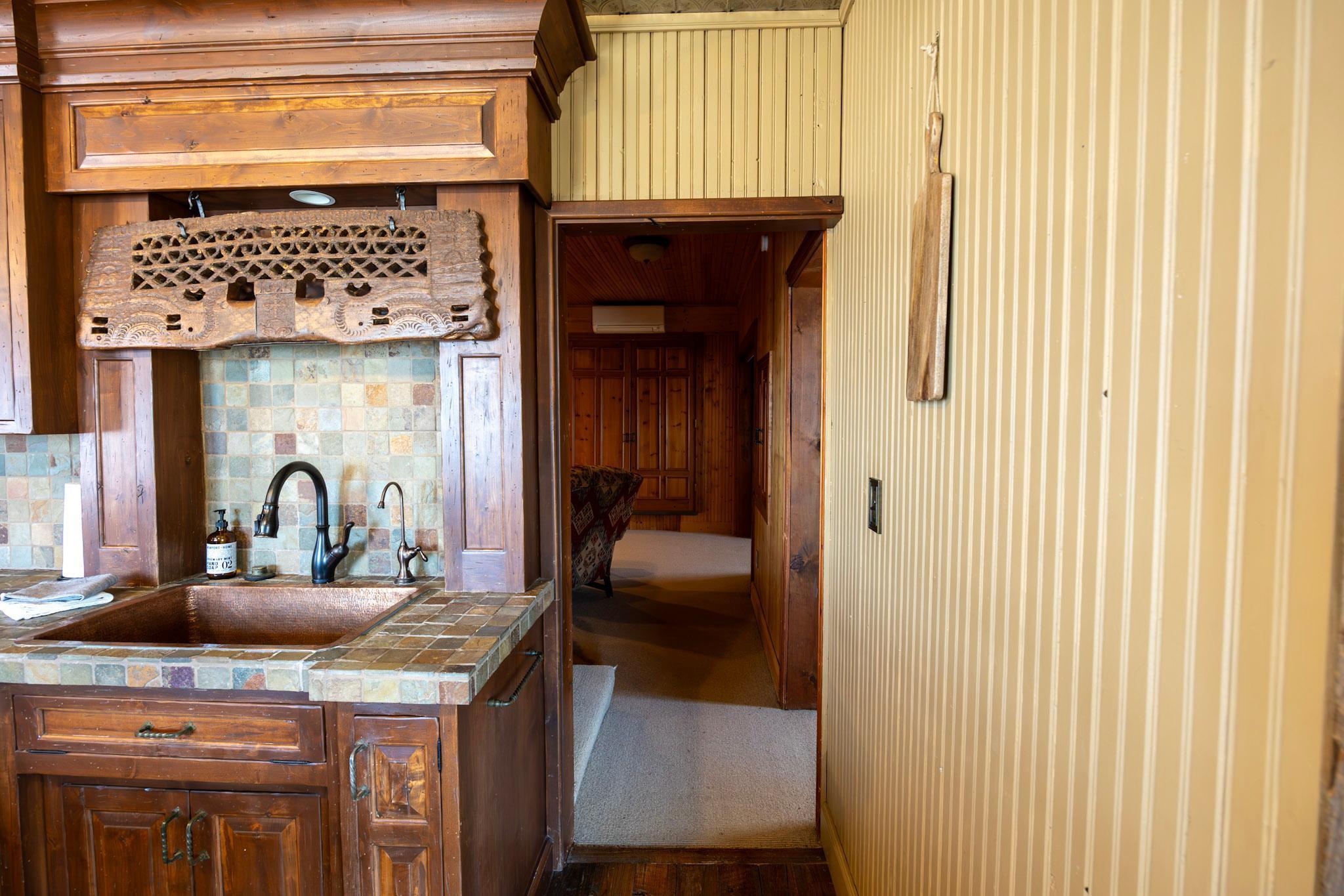 1812 E Shore Drive Property Photo 39