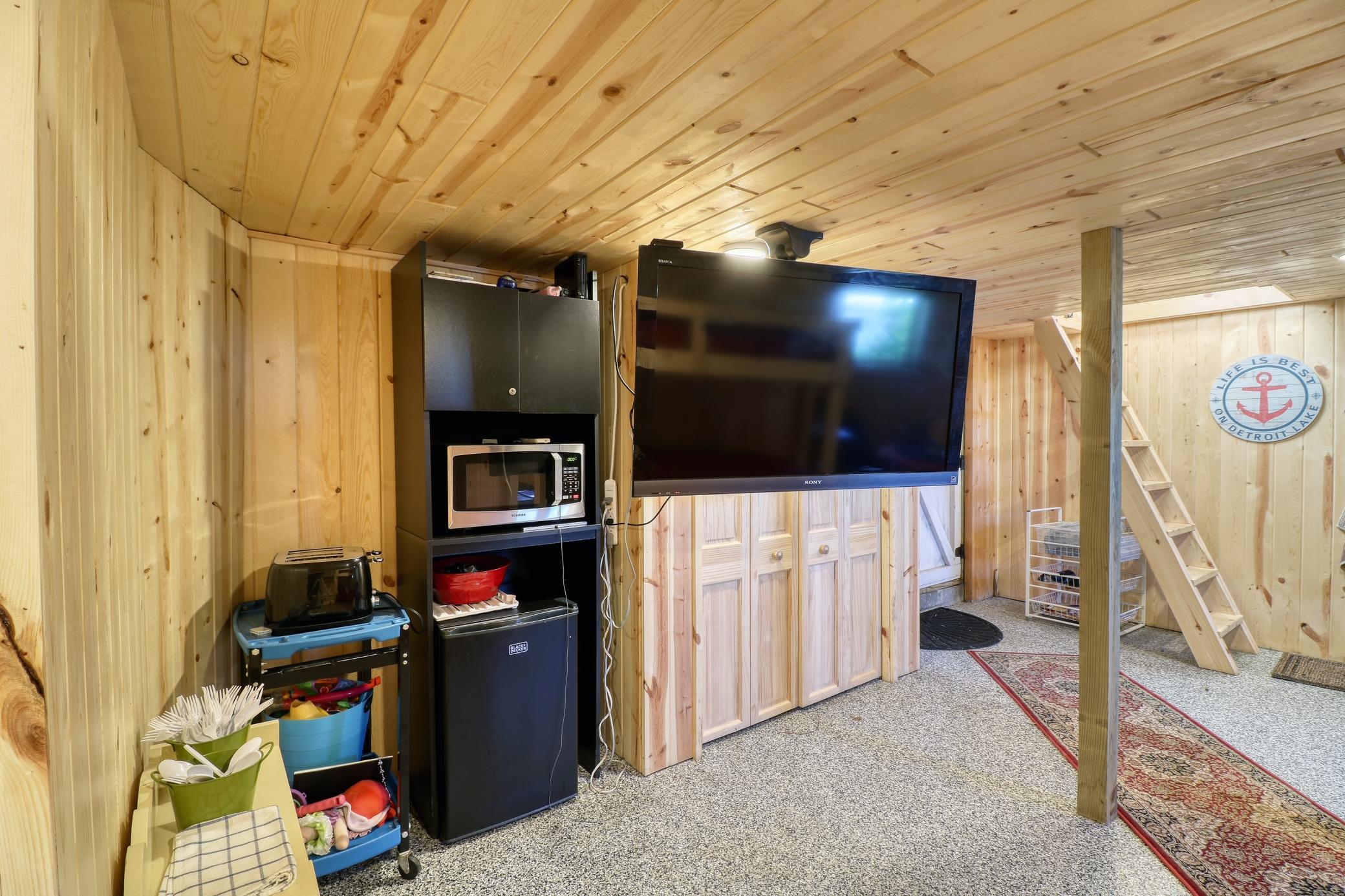 1812 E Shore Drive Property Photo 110