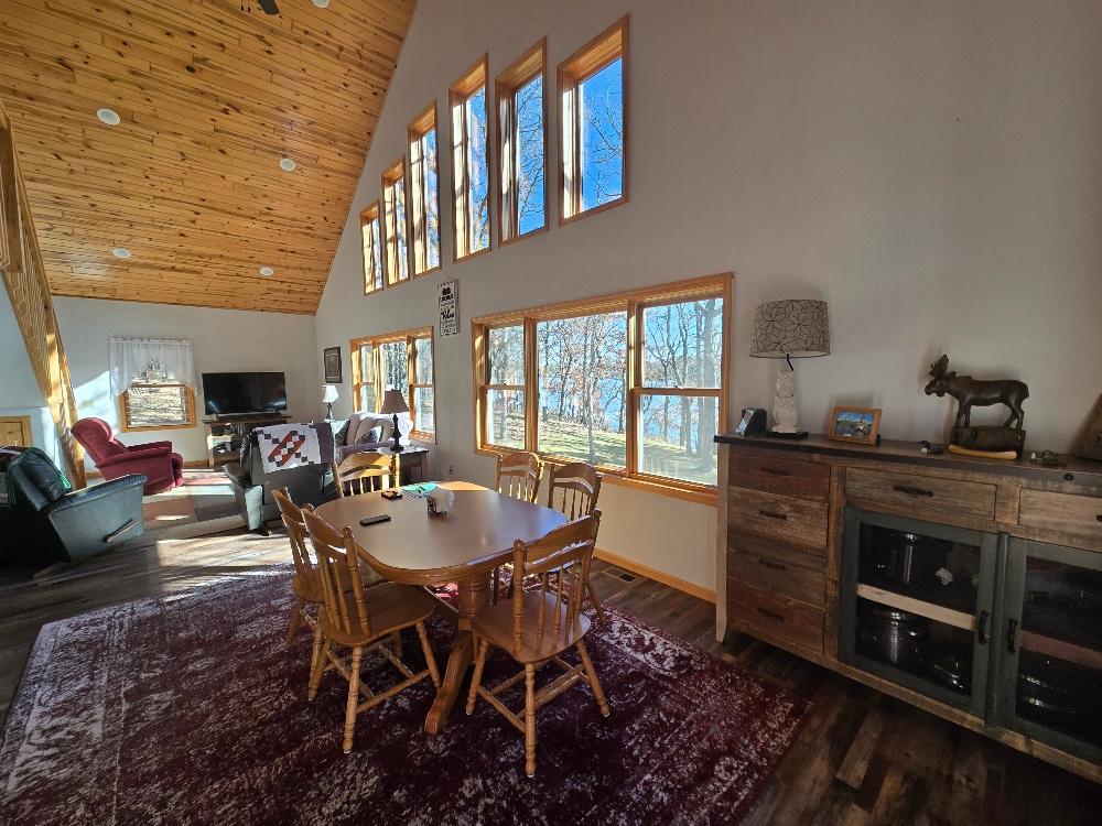 18506 Empire Loop Property Photo 9