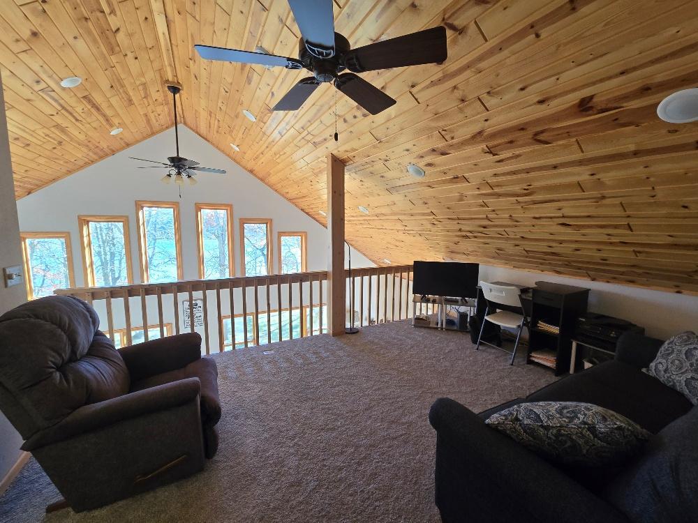 18506 Empire Loop Property Photo 14