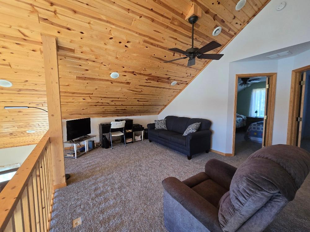 18506 Empire Loop Property Photo 15