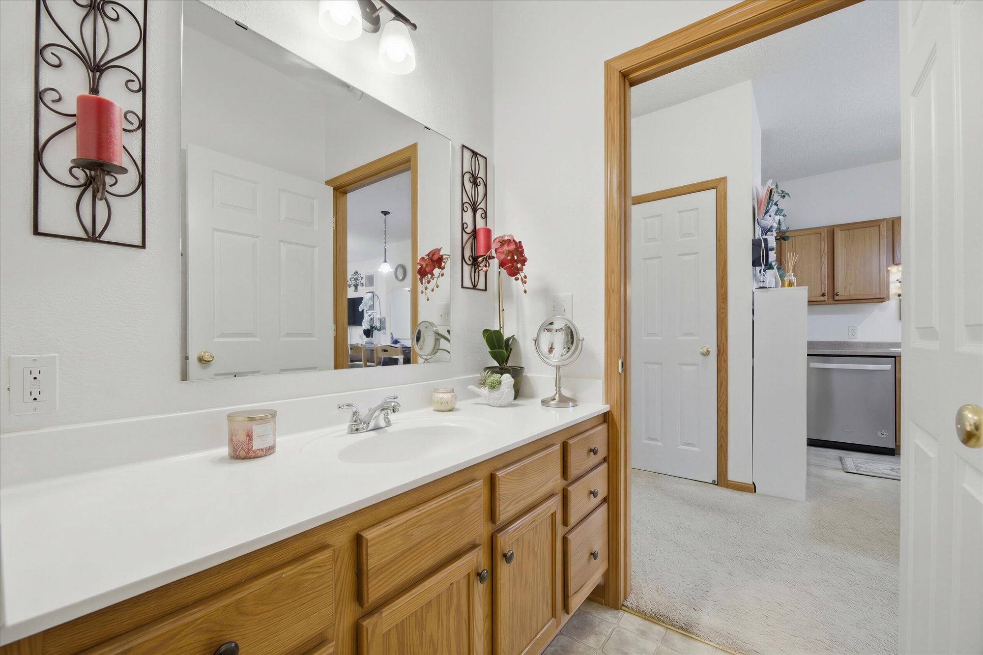 1776 Maryland Avenue E 106 Property Photo 15