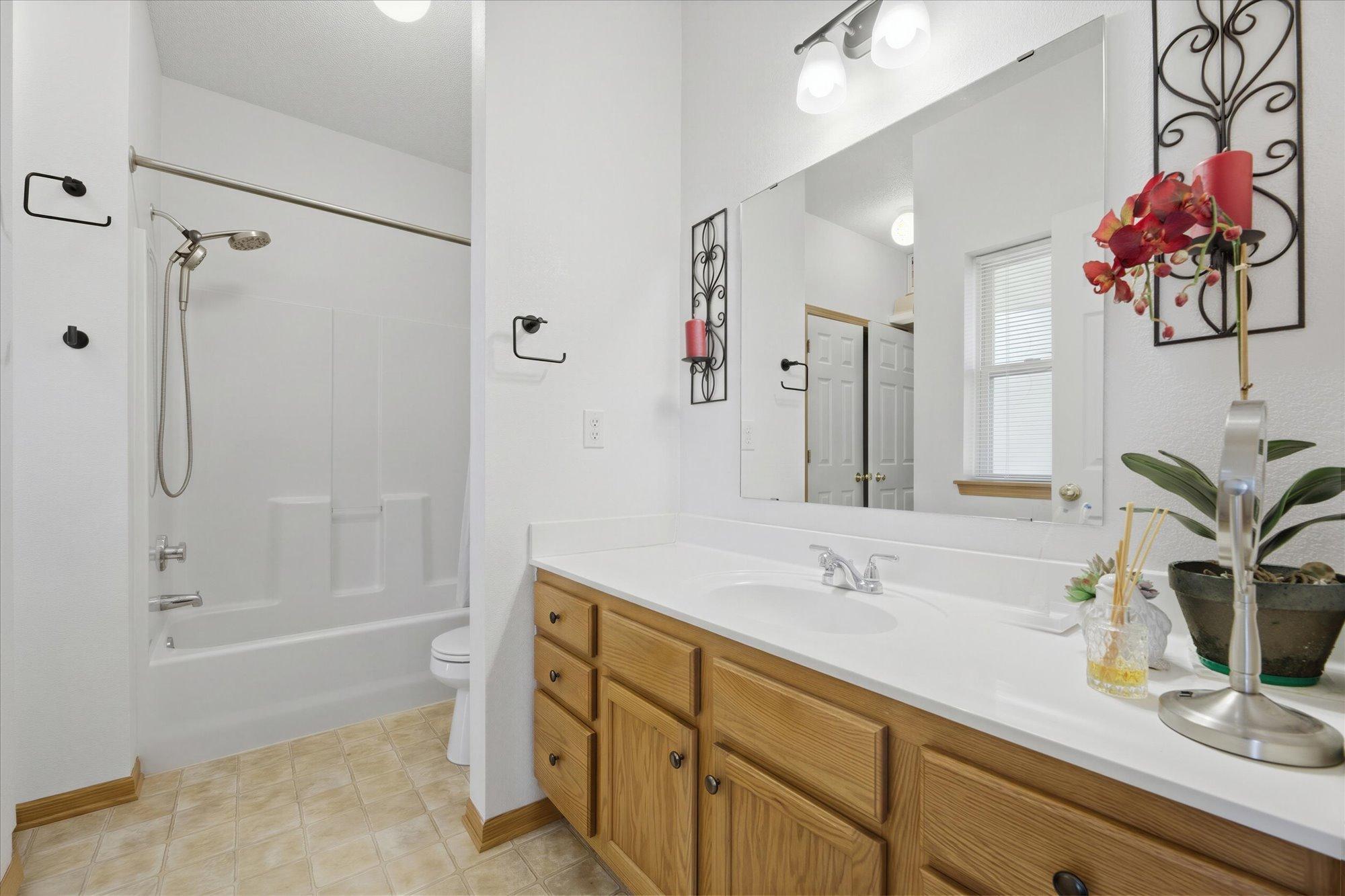 1776 Maryland Avenue E 106 Property Photo 16