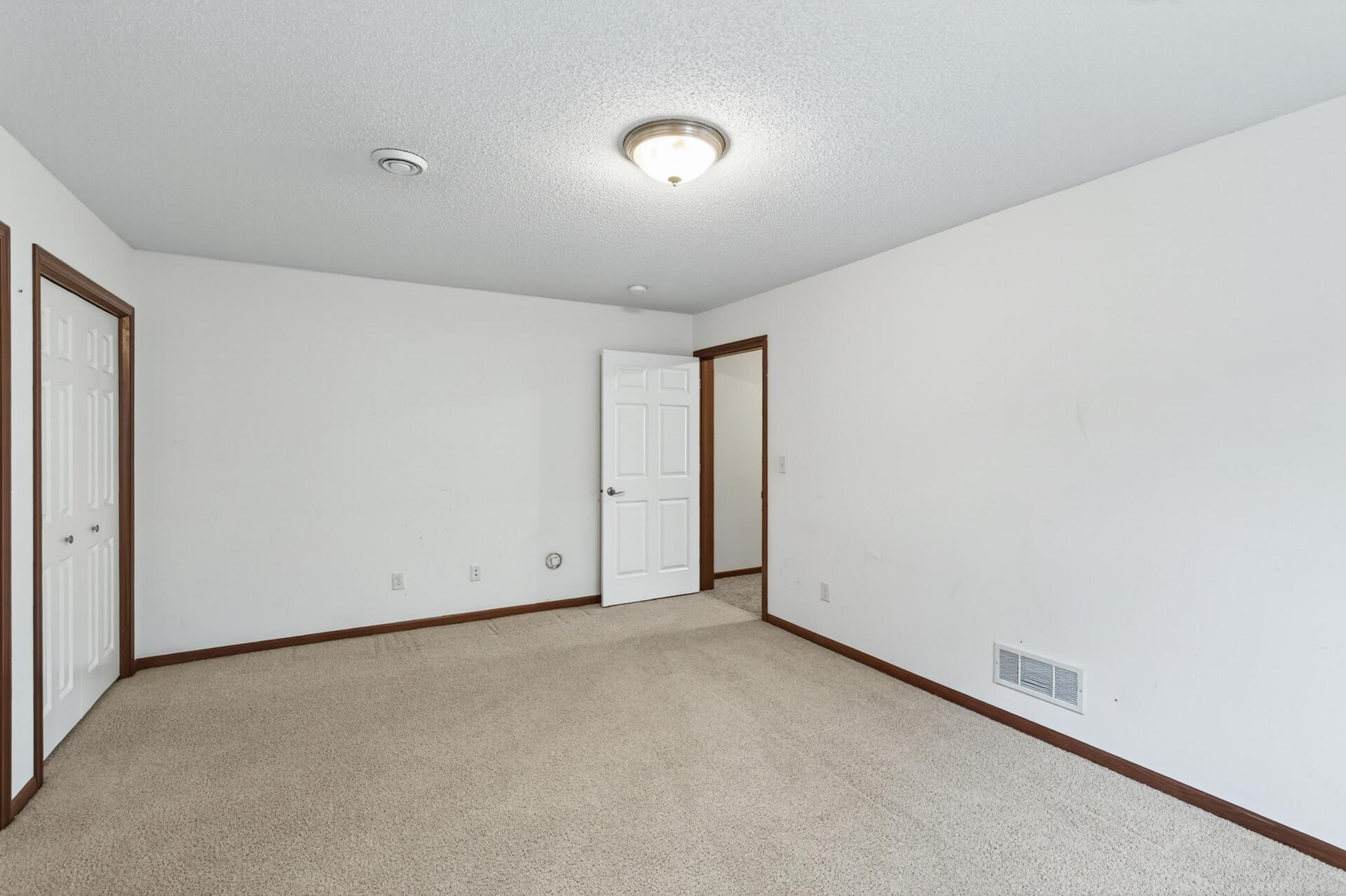 17281 Eagleview Drive 197 Property Photo 25