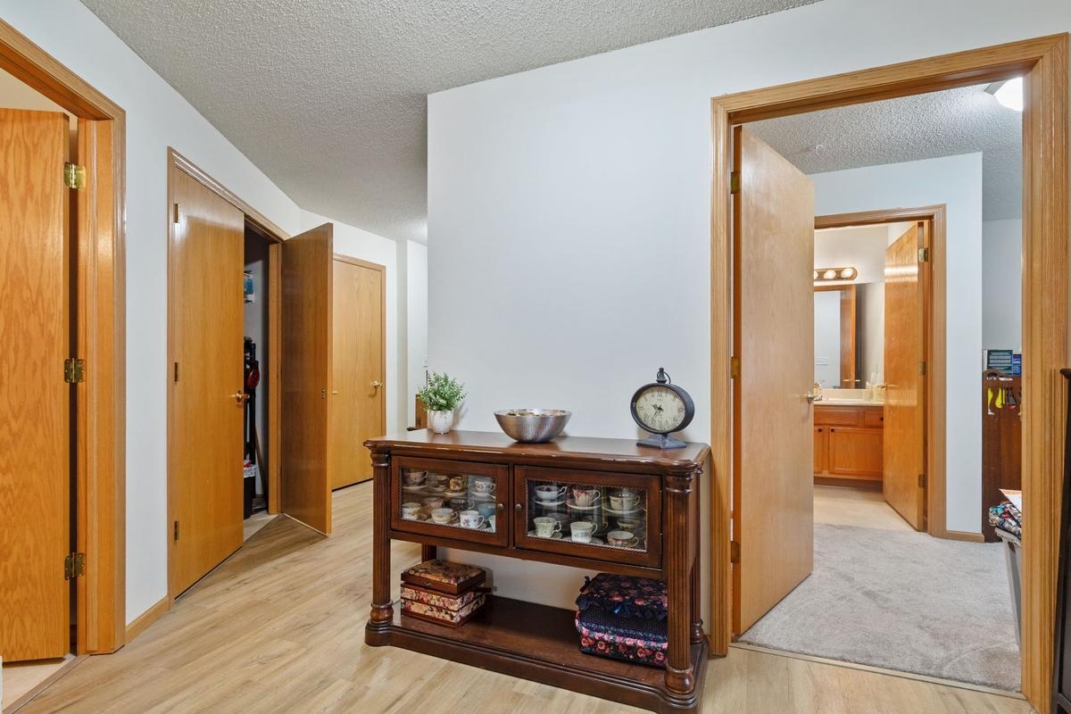 2231 Penn Place 201 Property Photo 4