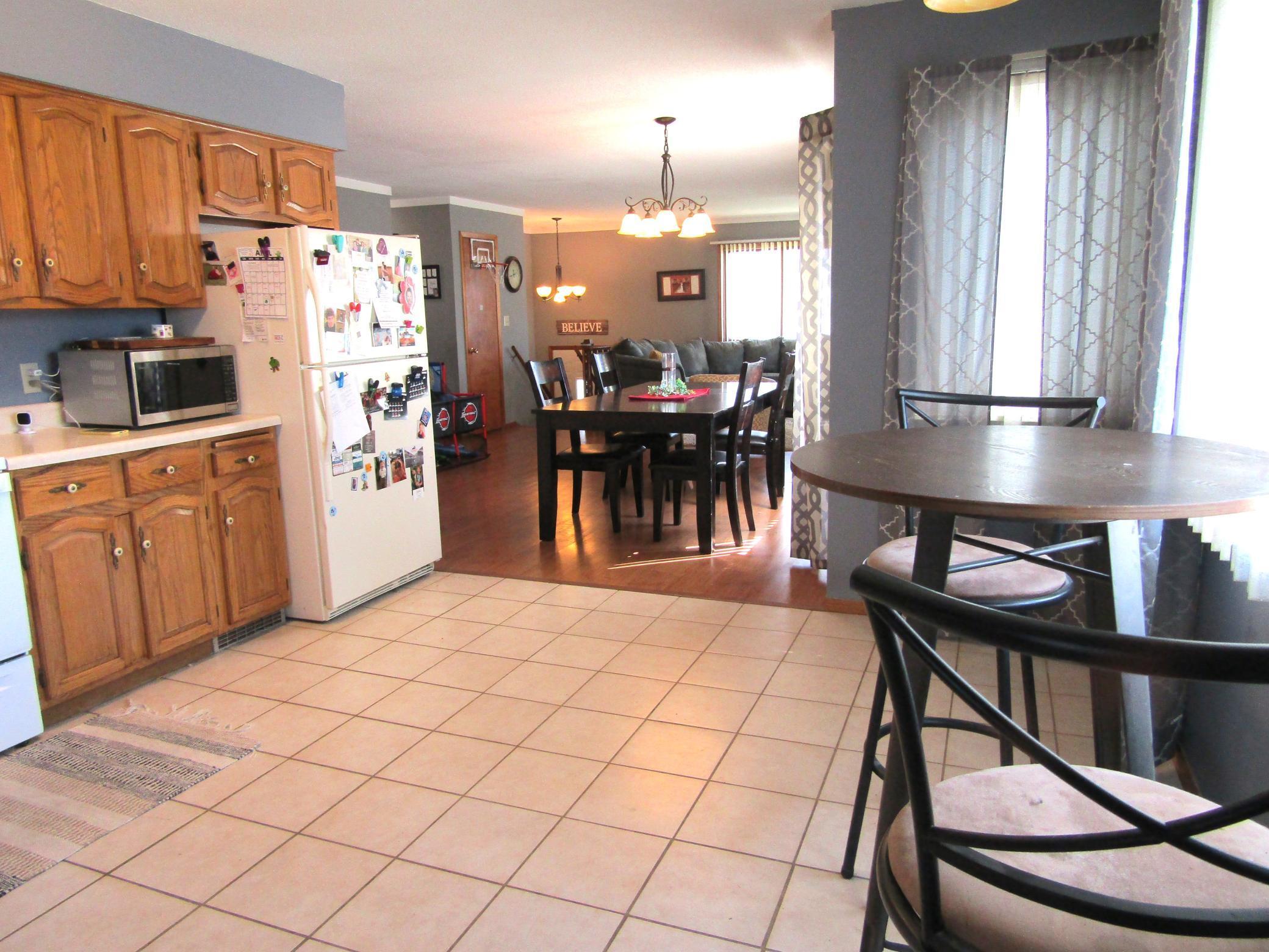 107 3rd Ave Property Photo 4