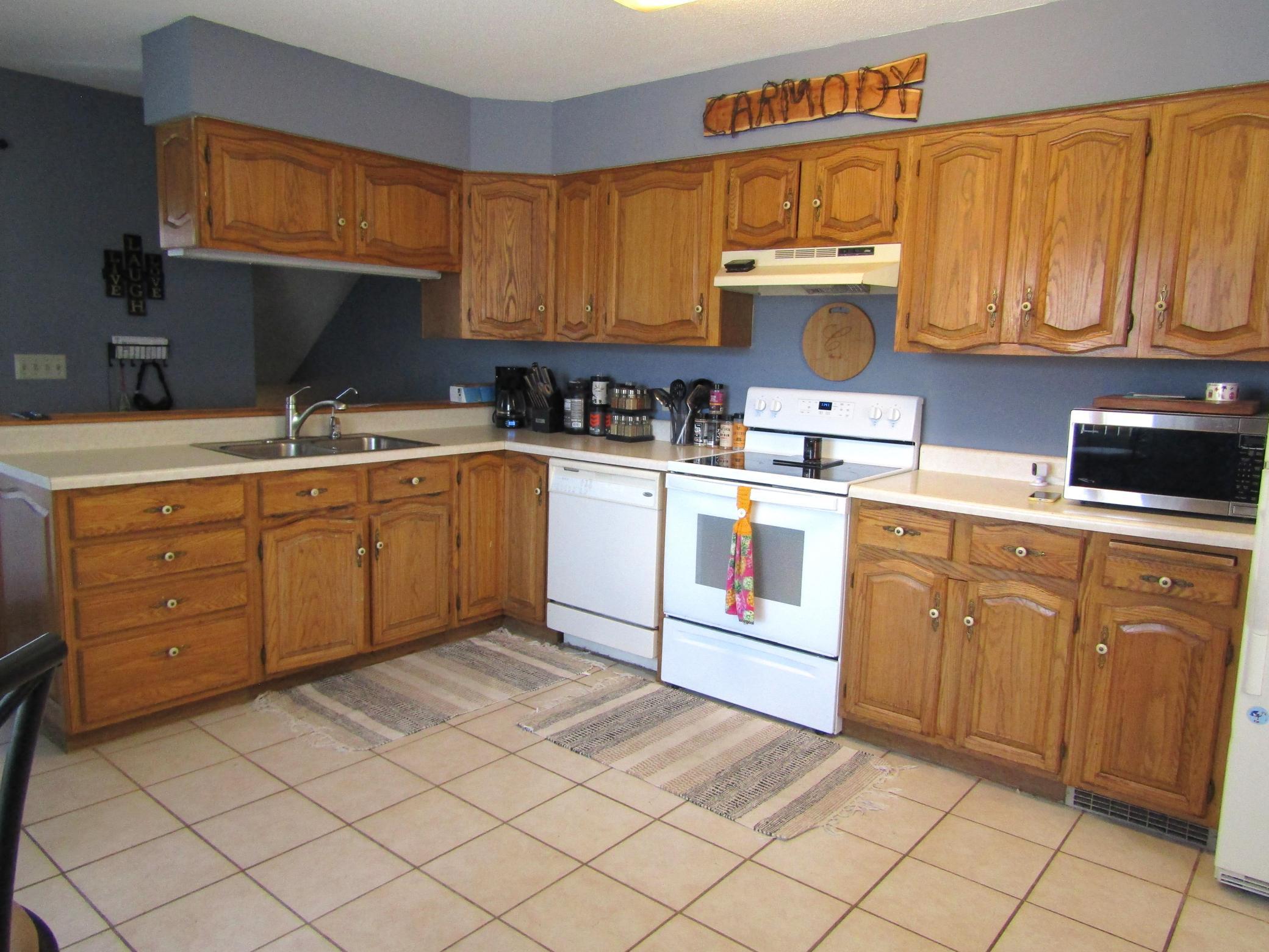 107 3rd Ave Property Photo 7