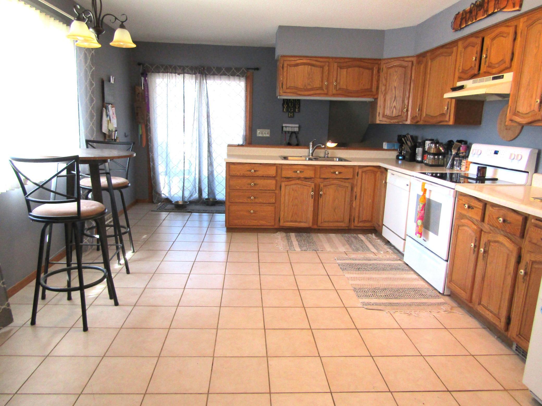 107 3rd Ave Property Photo 8