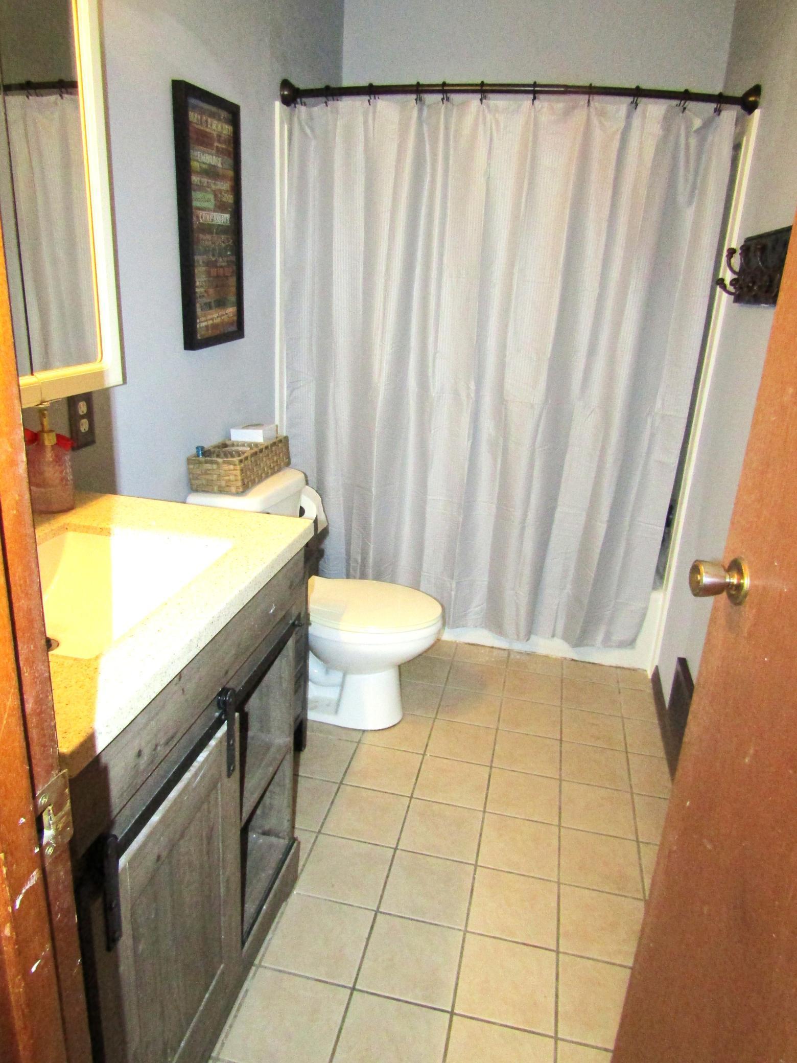 107 3rd Ave Property Photo 13