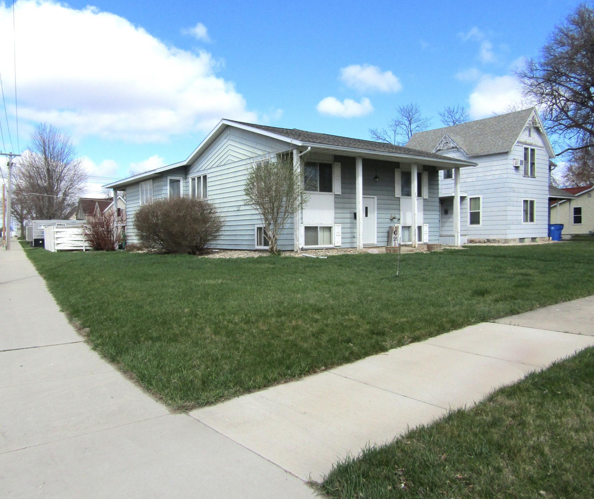 107 3rd Ave Property Photo 24