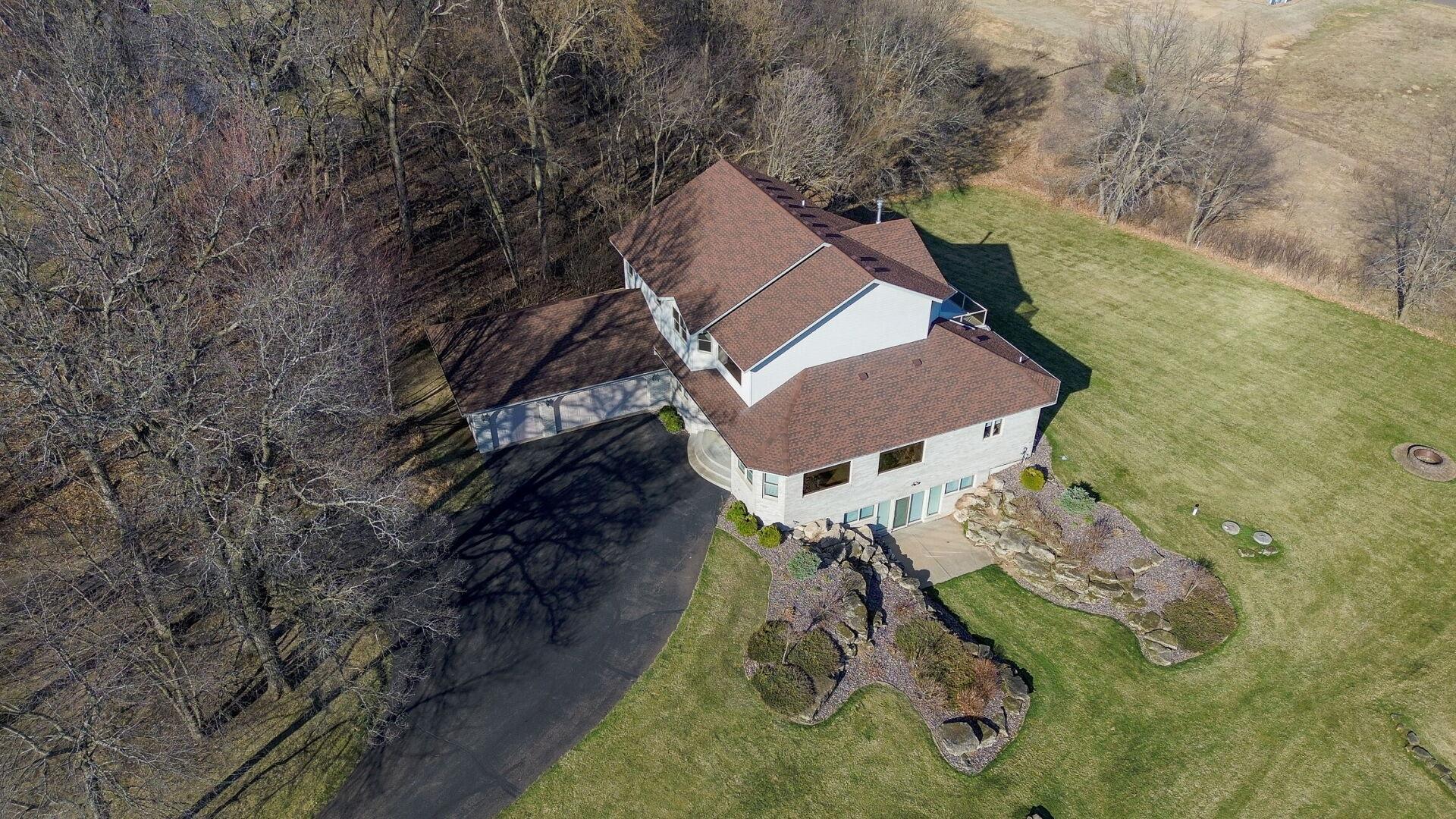E5110 Interlachen Boulevard Property Photo 11