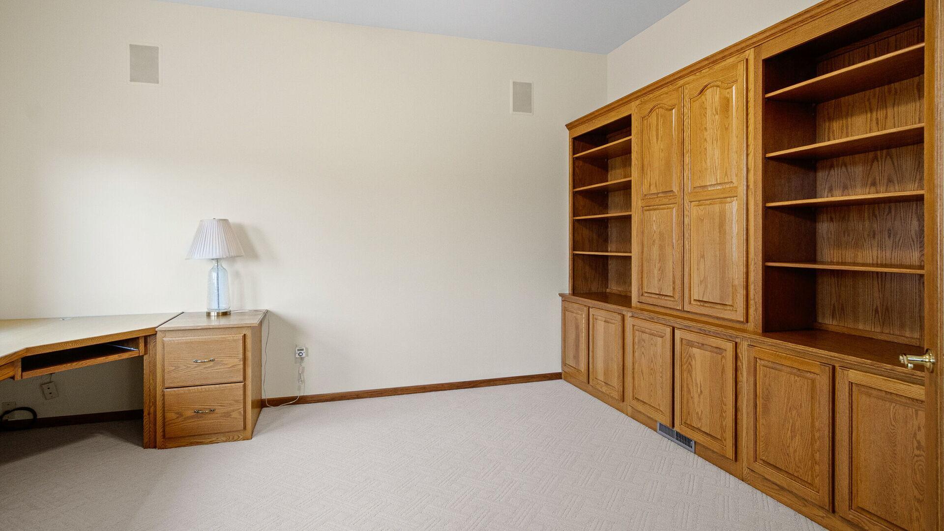 E5110 Interlachen Boulevard Property Photo 26