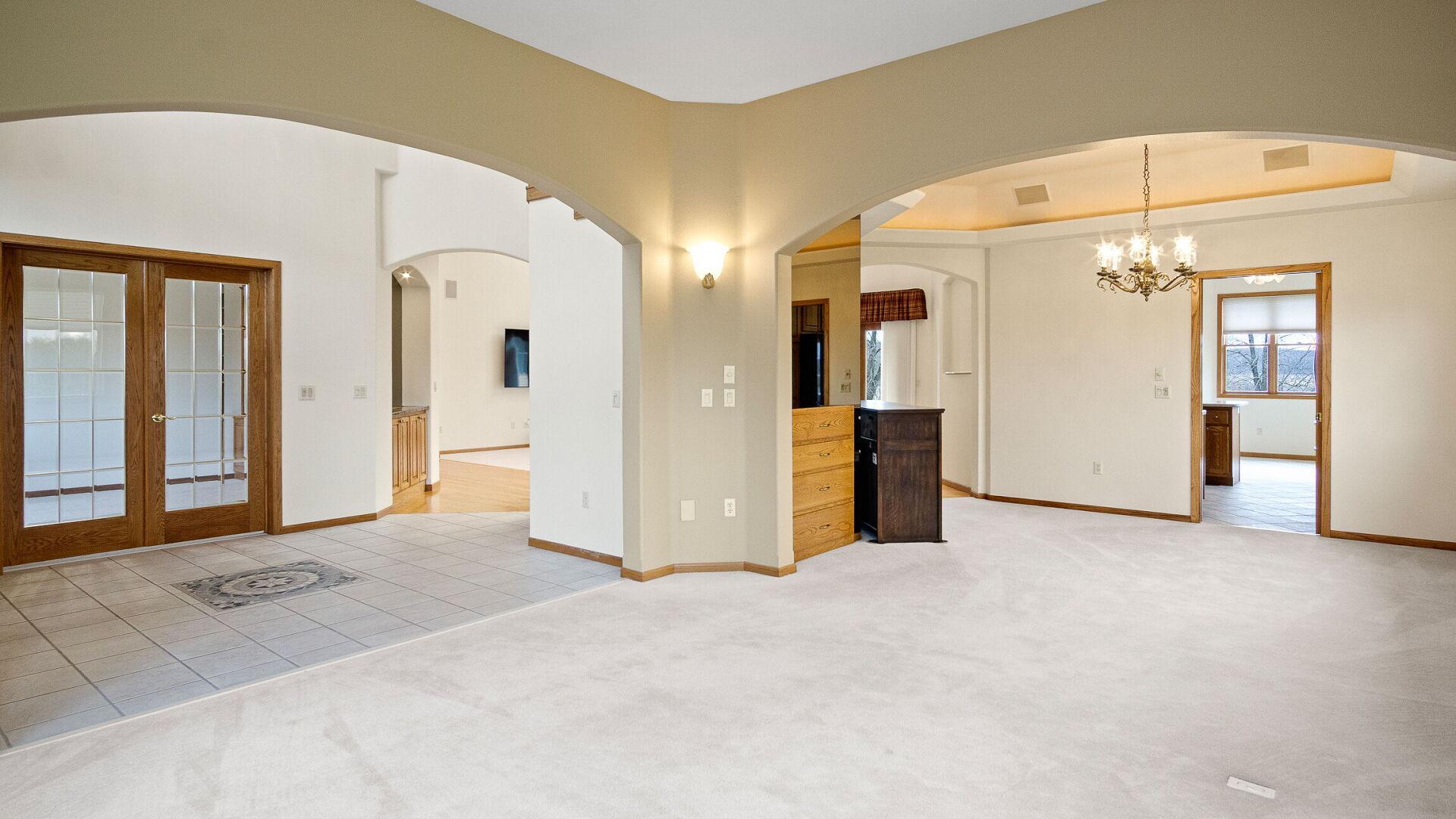 E5110 Interlachen Boulevard Property Photo 29