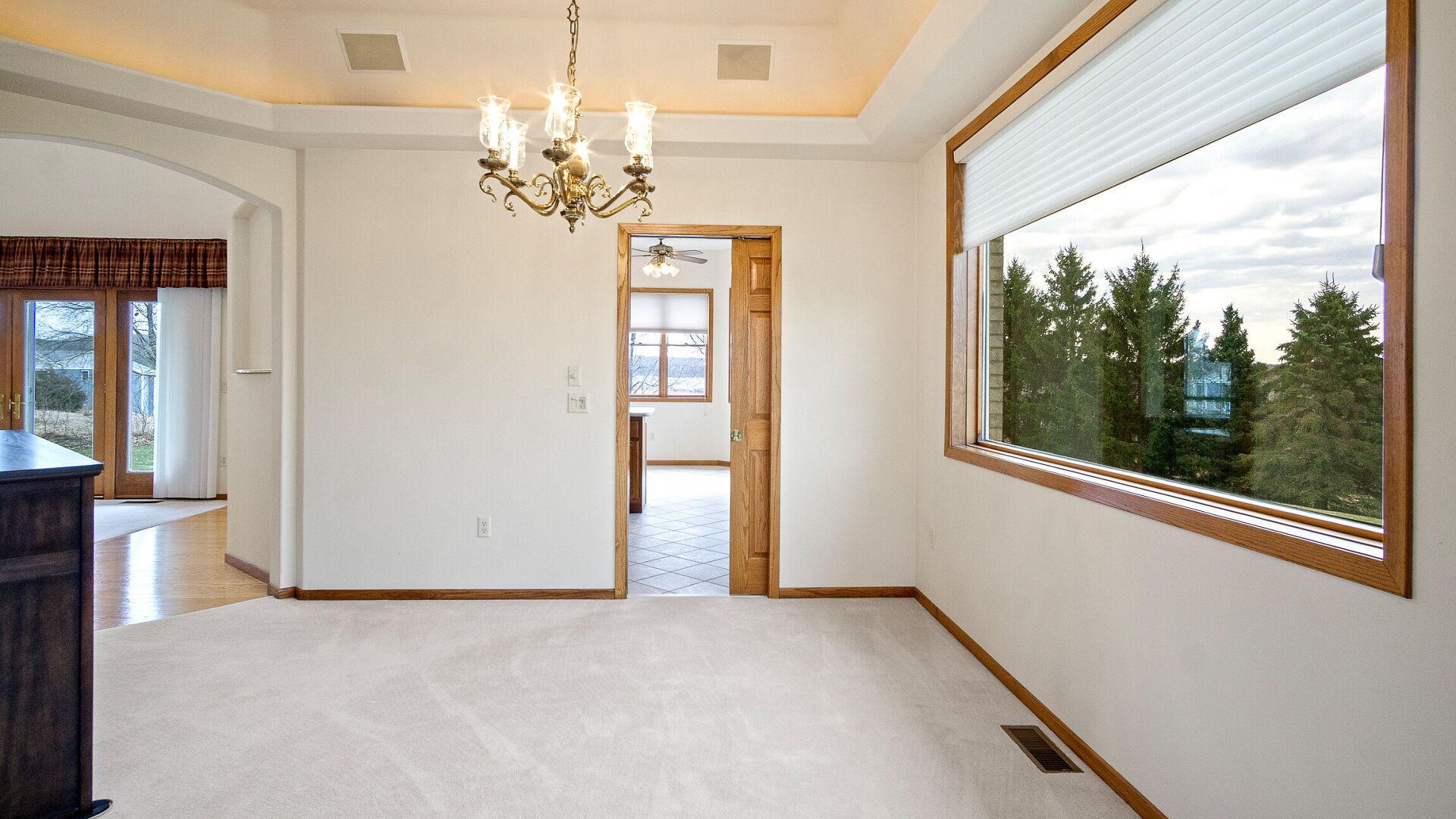 E5110 Interlachen Boulevard Property Photo 33