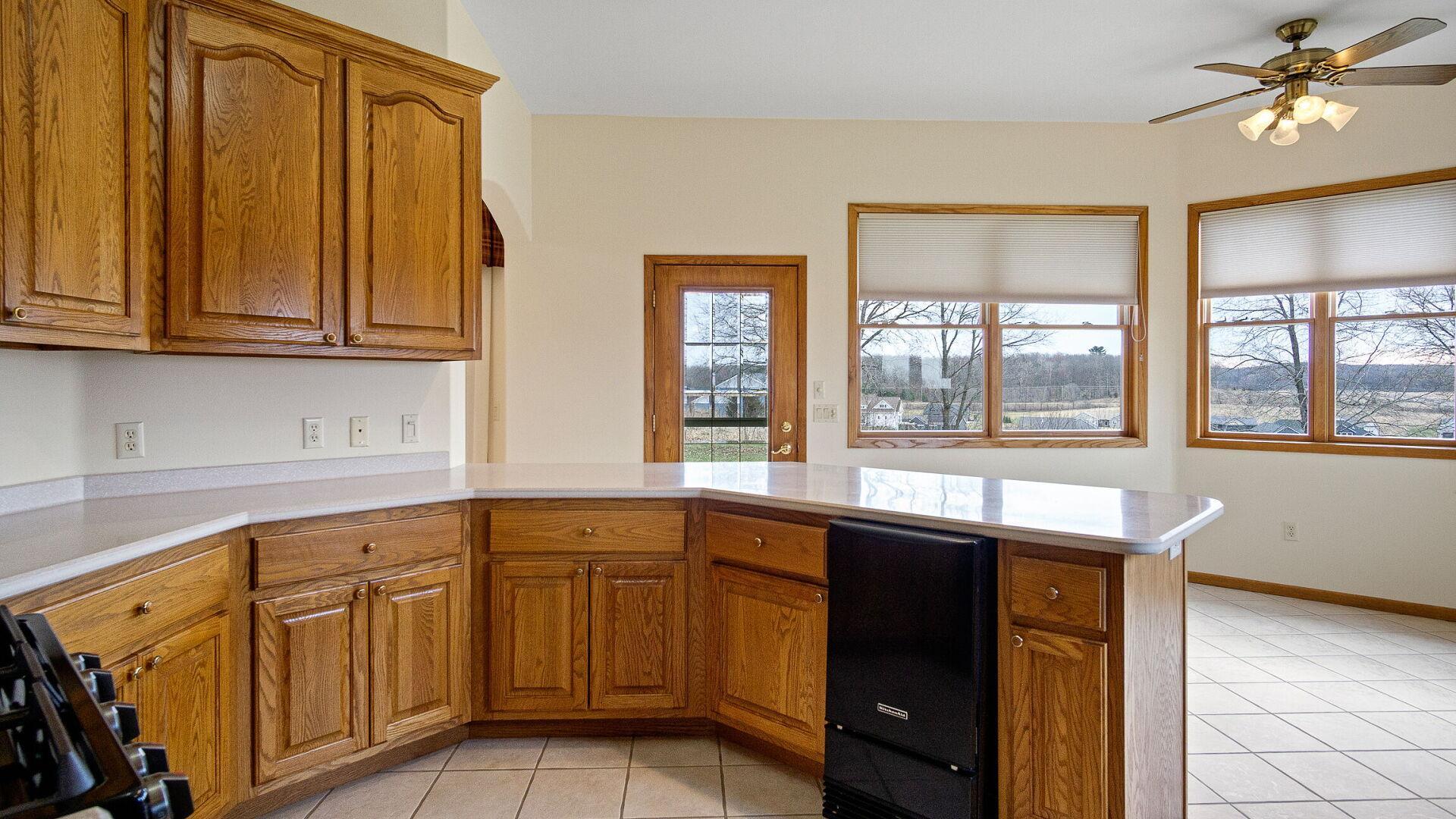 E5110 Interlachen Boulevard Property Photo 34