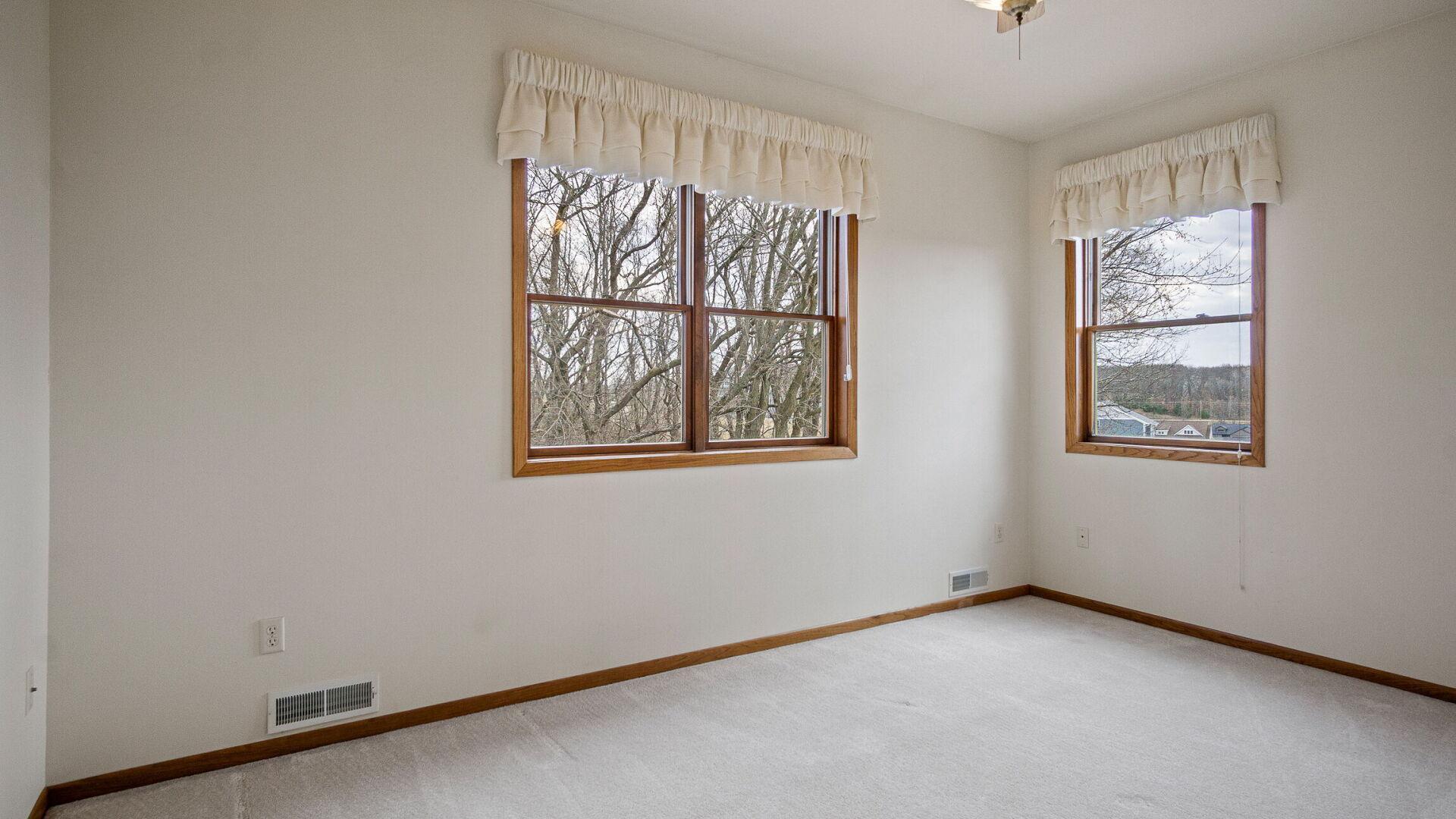 E5110 Interlachen Boulevard Property Photo 60