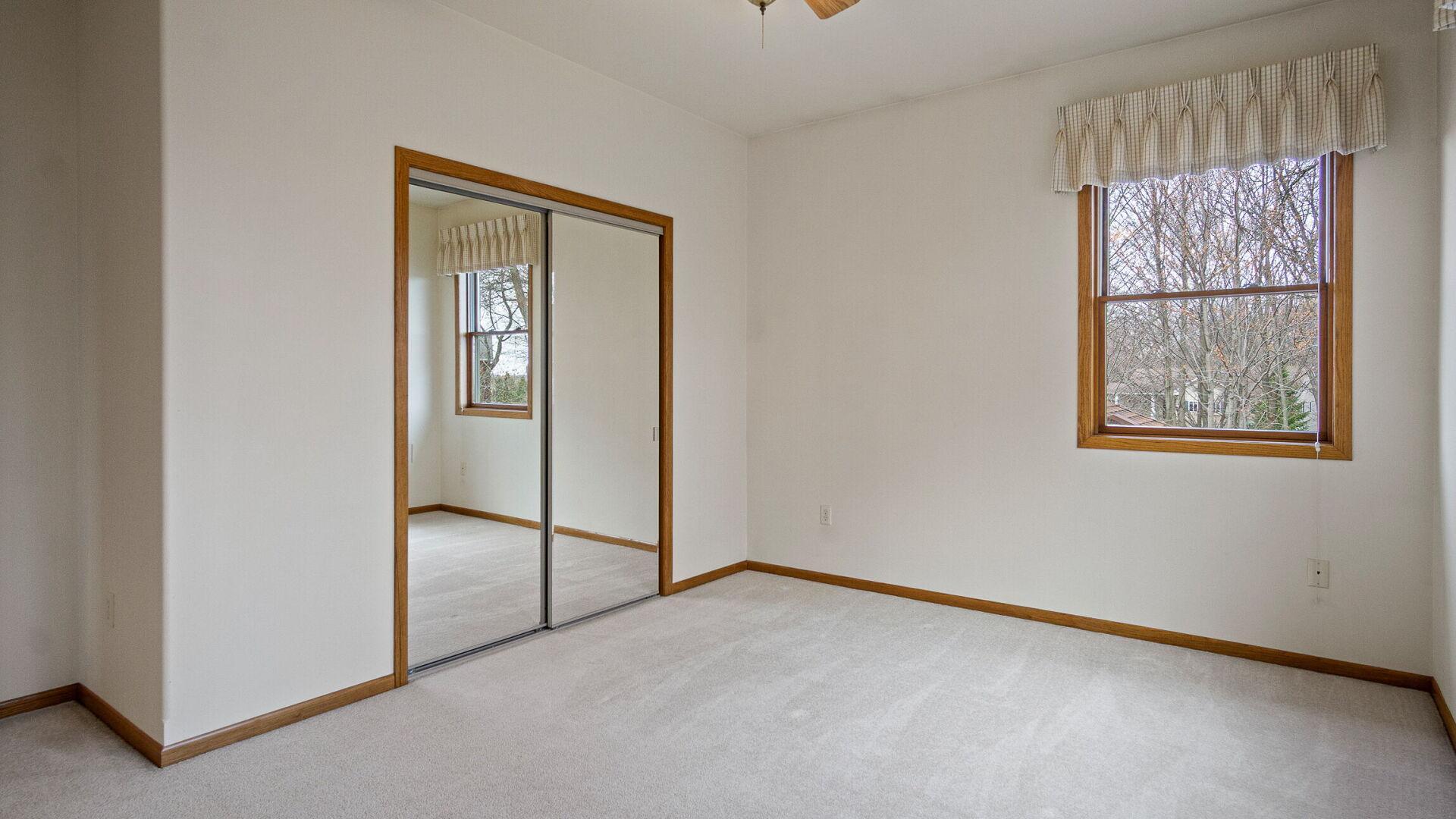 E5110 Interlachen Boulevard Property Photo 64