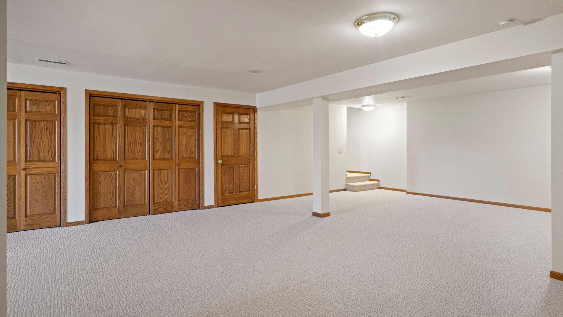 E5110 Interlachen Boulevard Property Photo 69