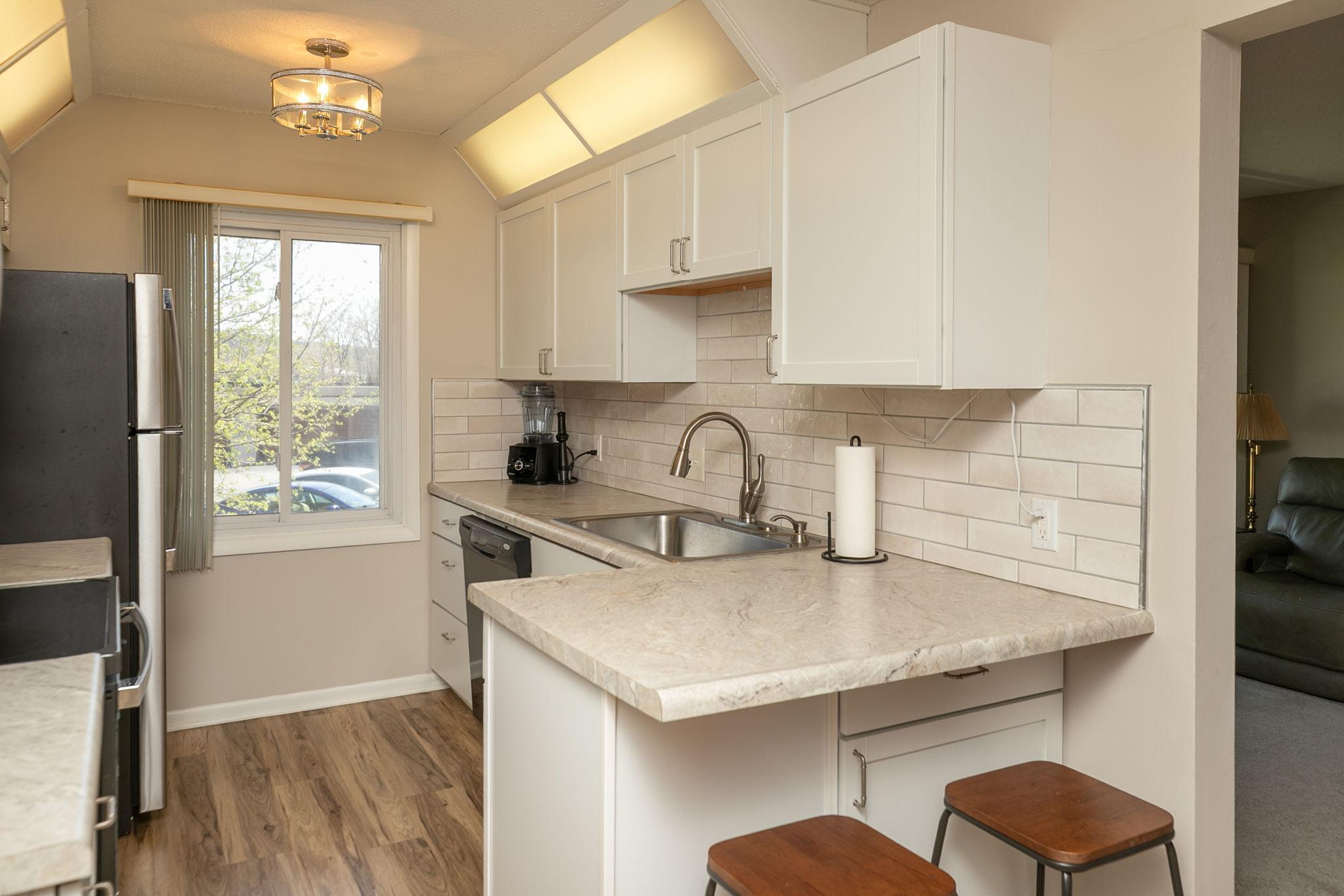1911 Viking Drive Nw 25 Property Photo 13